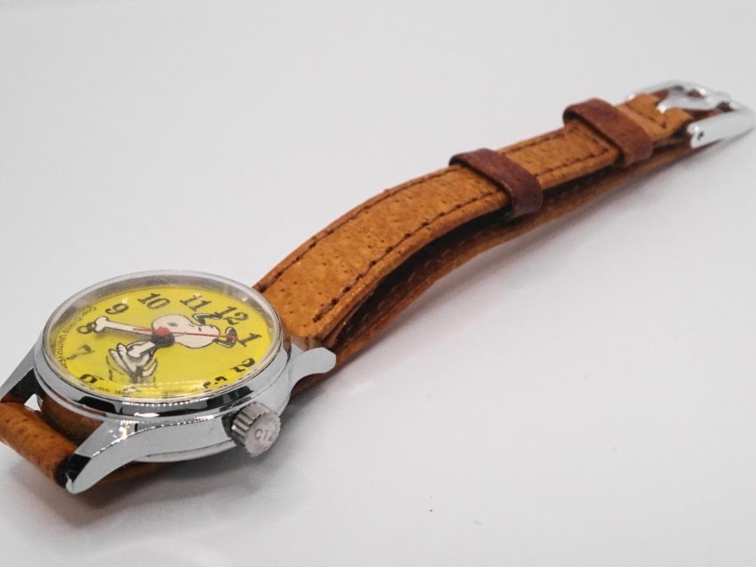 [Rare, Non-functional] CITIZEN Snoopy 4-230299 Hand-wound Watch S304