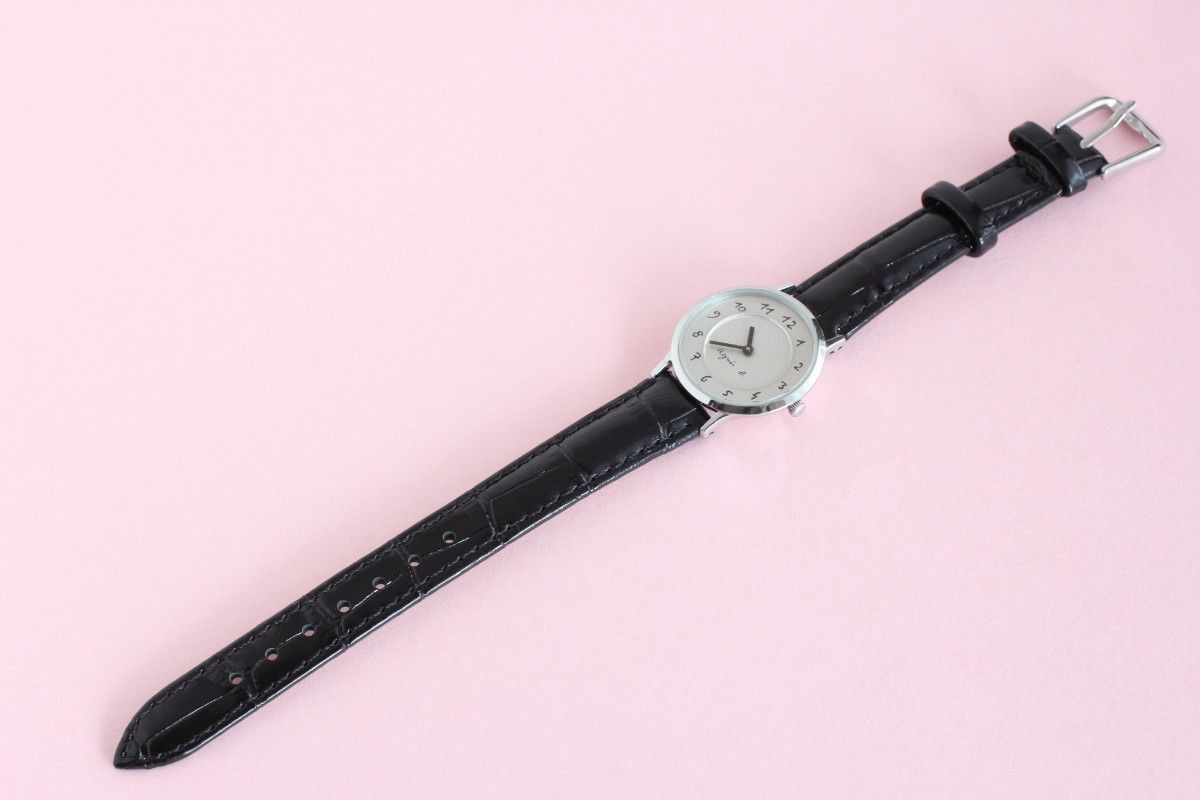Working item Agnes b Watch