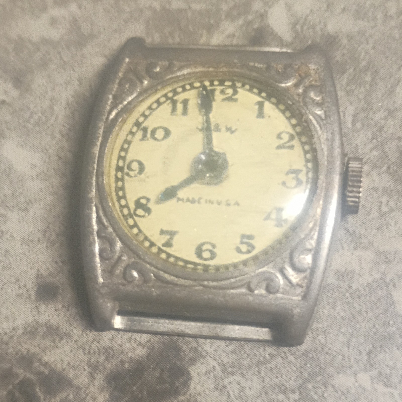 Vintage Rectangle Manual Mechanical Wristwatch, Silver Case, Beige Arabic Dial