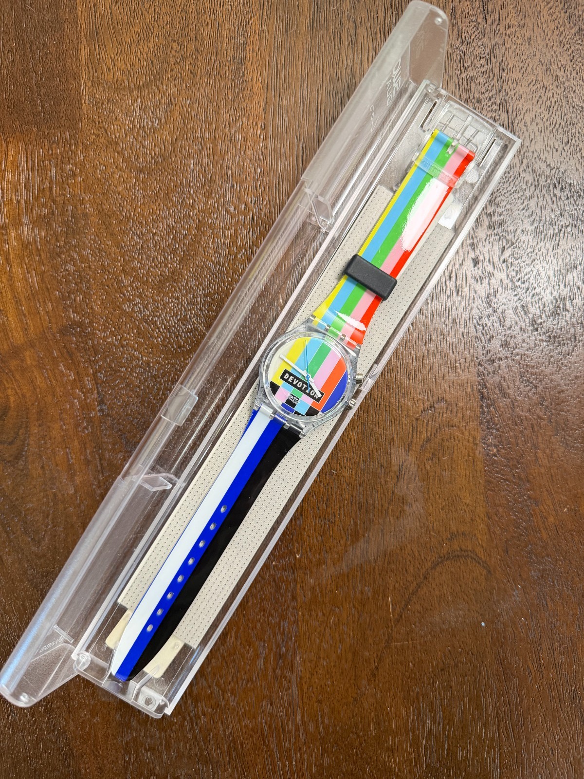 Swatch Devotion GN900 Loomi Gent TV Test Pattern 34mm NOS Glow Box Papers 1995