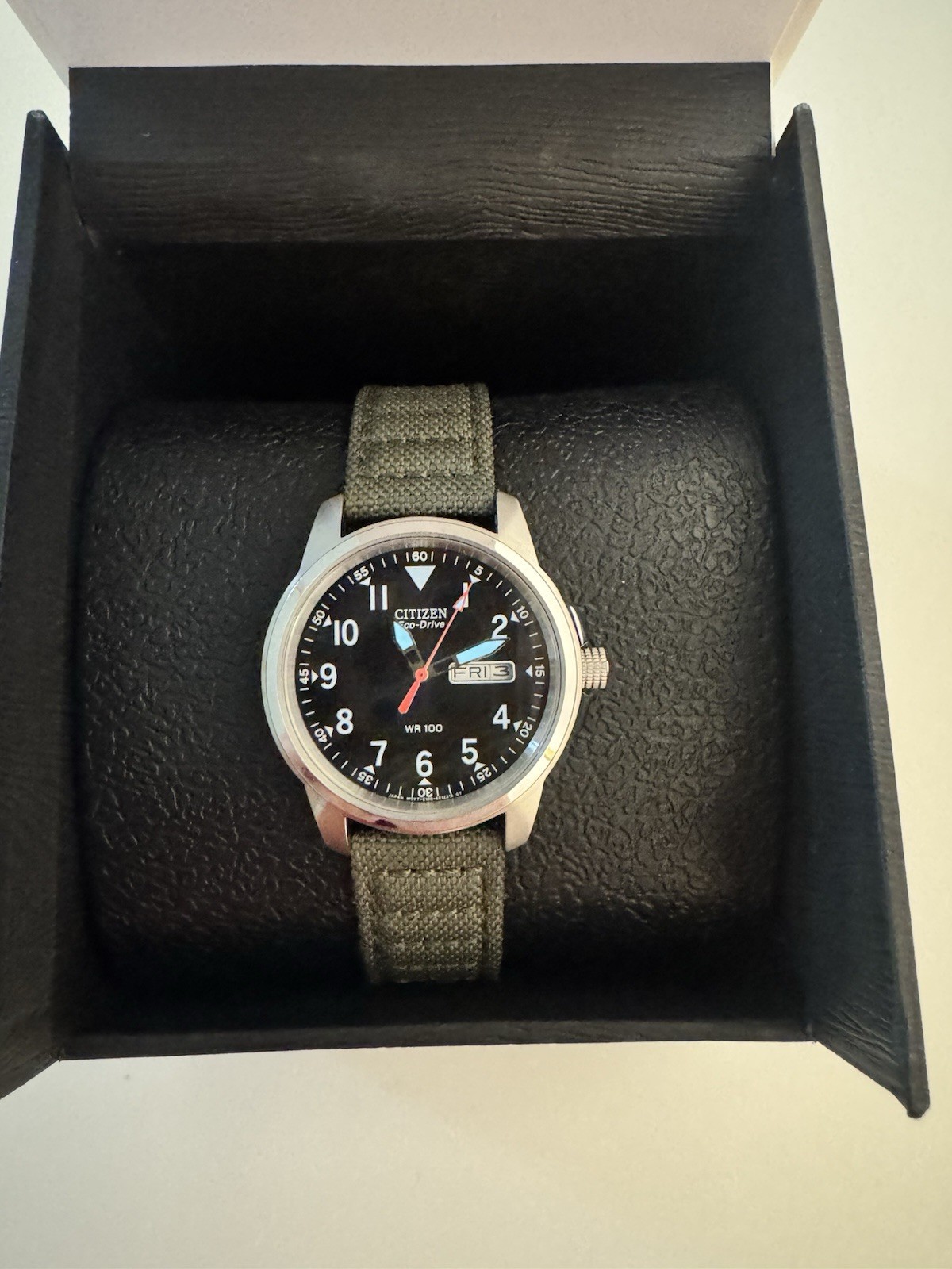 Citizen Eco-Drive 37mm Black Dial Green Canvas Strap Date Watch w/Box