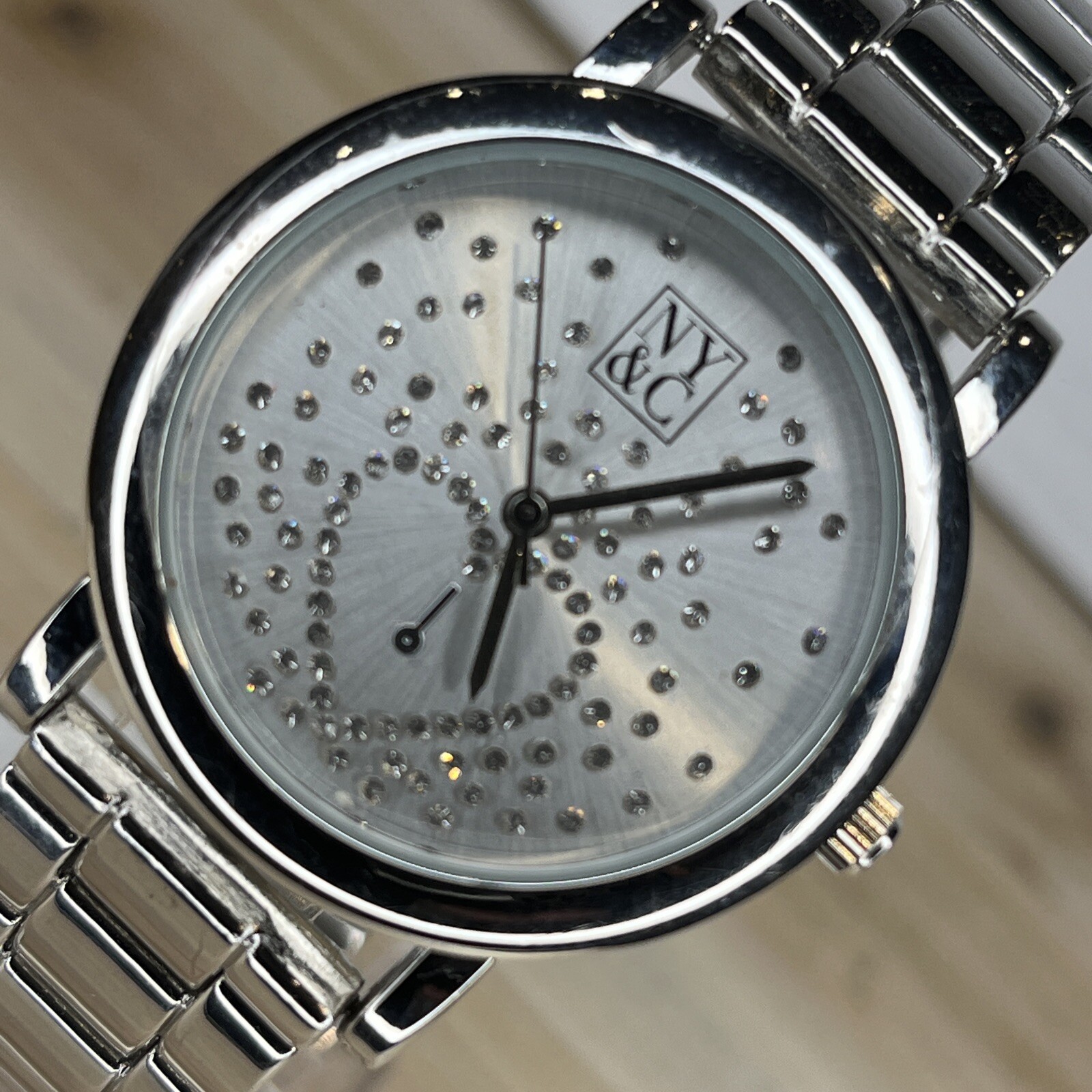 Ny&C Watch Ladies Silver Tone Rhine Stone Heart Design Jewelry Clasp NEW BATTERY