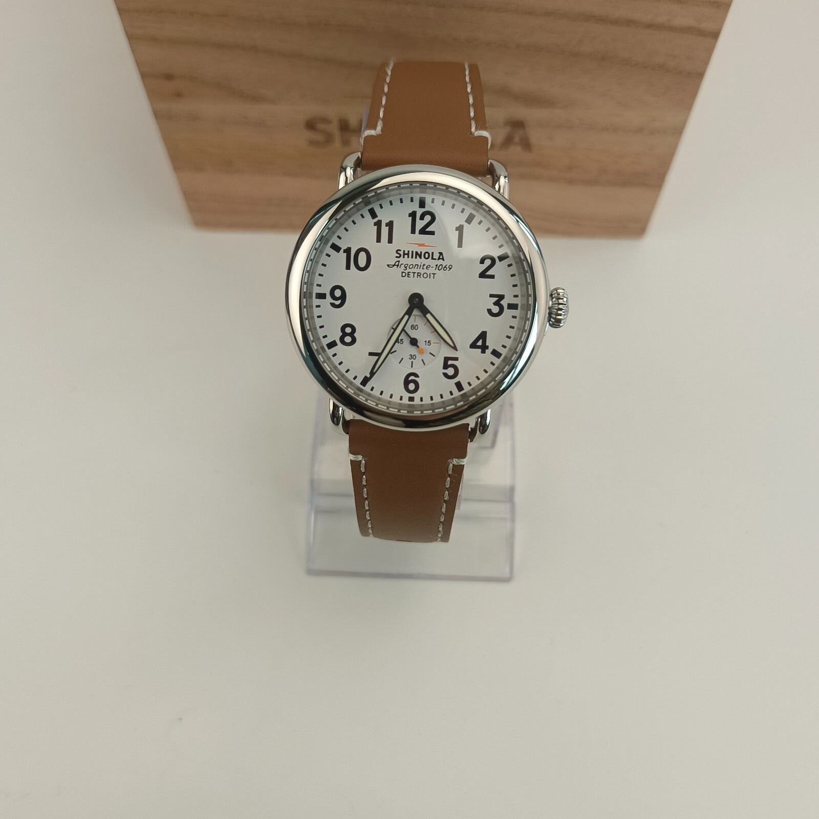 Shinola The Runwell Men’s 41mm with Tan Leather Strap Chronograph Quartz Watch