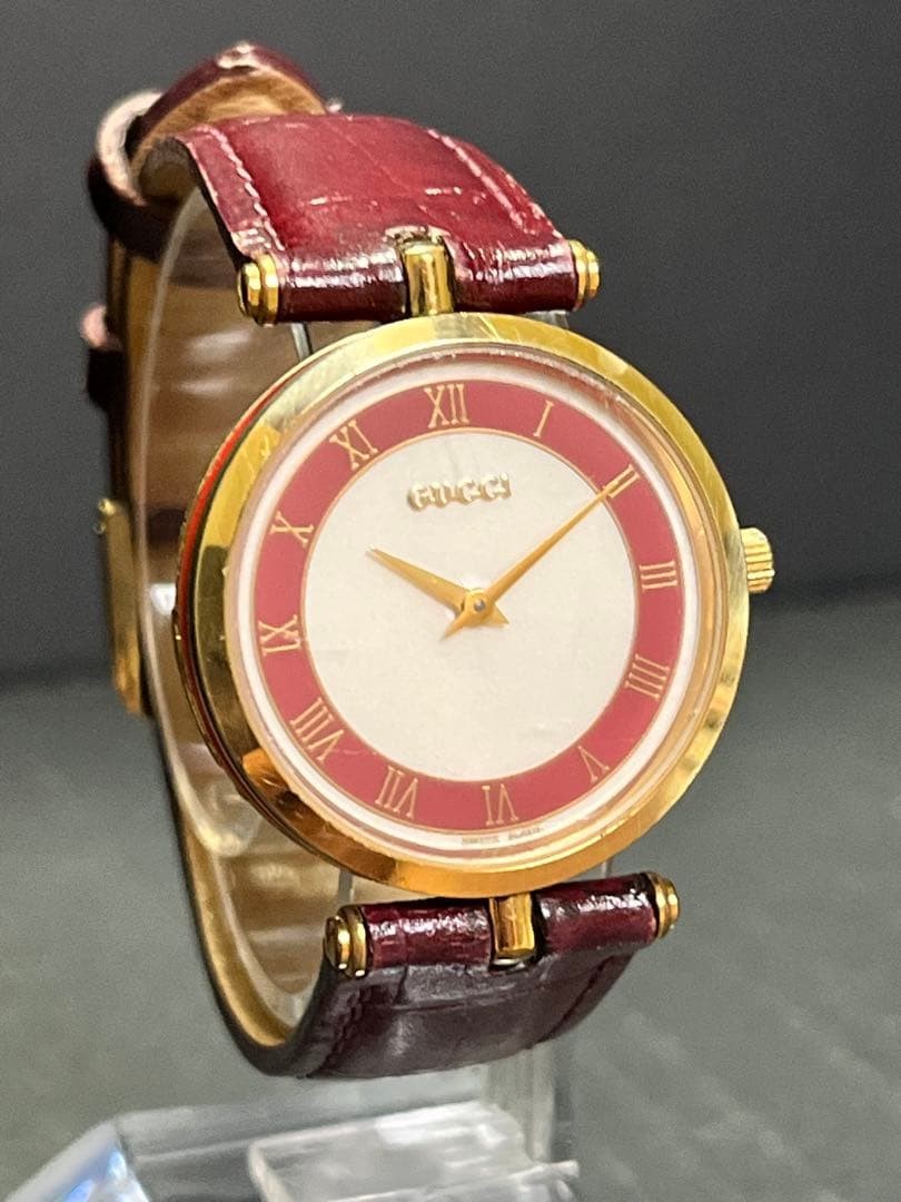 RARE GUCCI 2000M Sherry Line Vintage Unisex Red White Gold Working NEW BATTERY