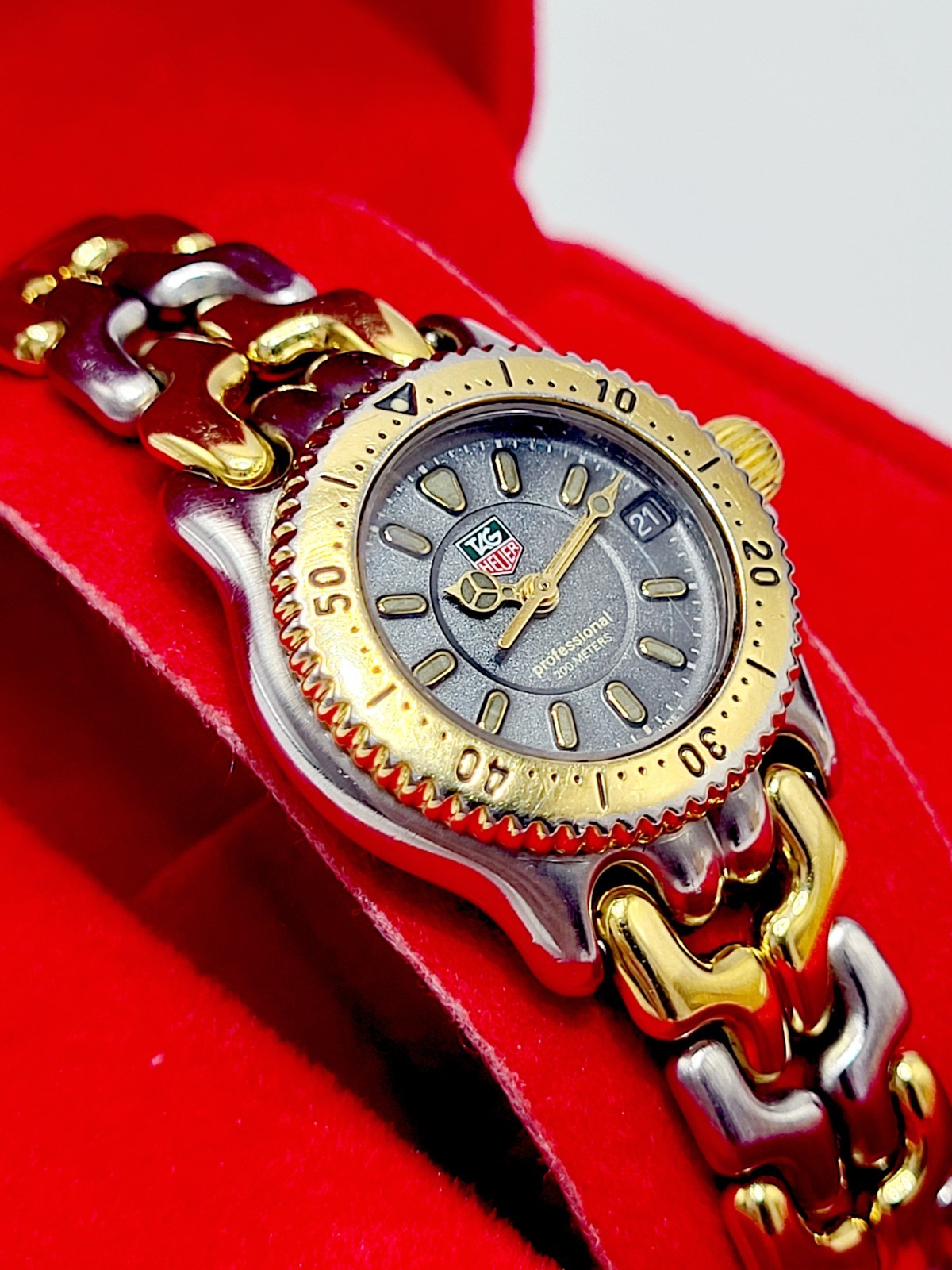 Tag Heuer Pro 200m Link Women’s Watch 24mm SWISS [N. MINT] Gray Dial Date