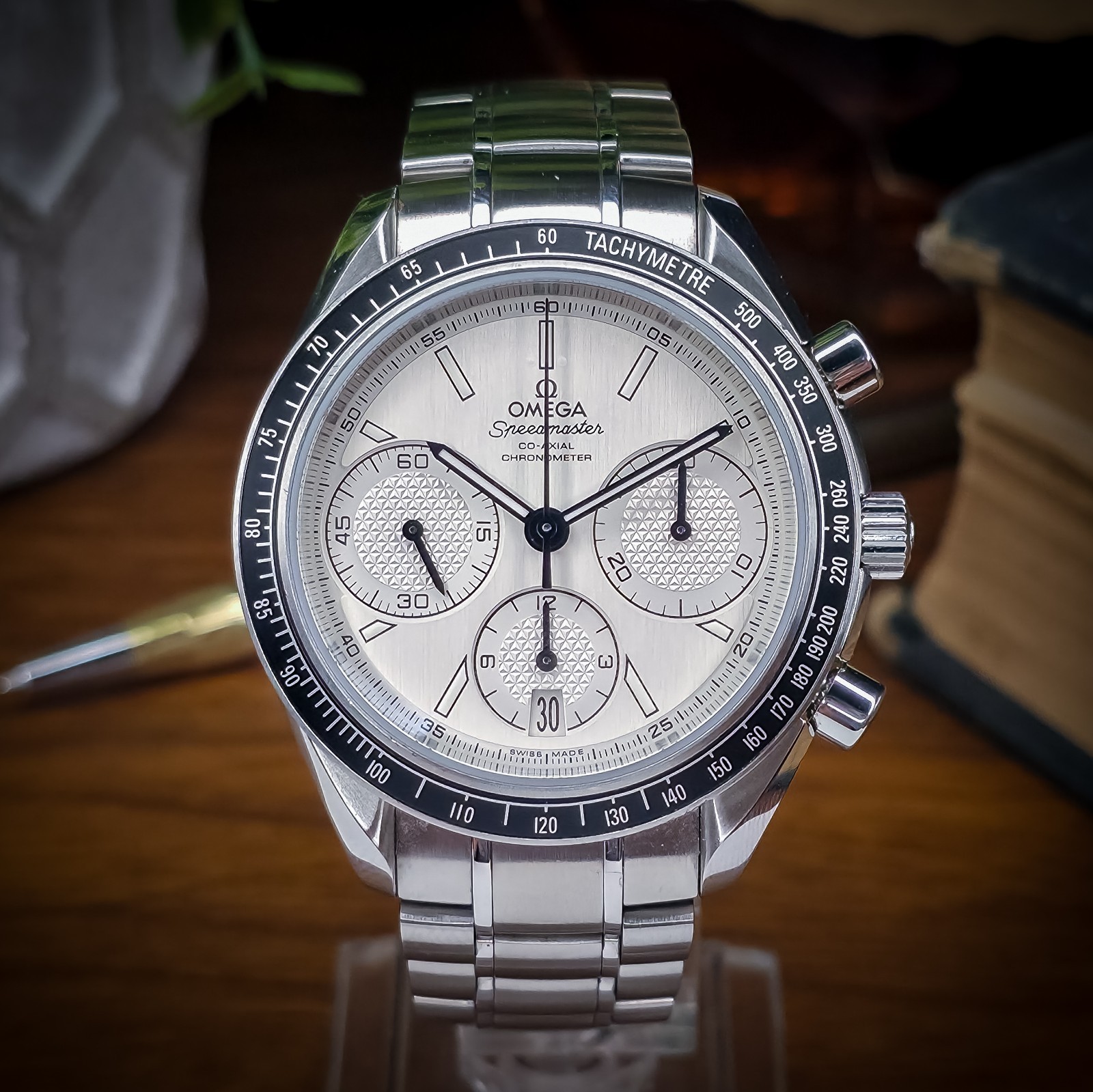 Omega Speedmaster Racing 40mm Silver Chronograph, Full Set, 326.30.40.50.02.001