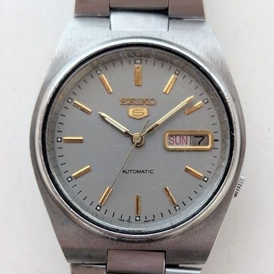 SEIKO 5 AUTOMATIC 7009 3130 Seiko 5 Automatic Gray Dial Gold Index Day Date