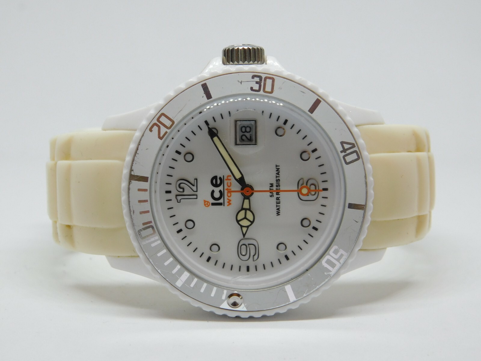 Ice Watch White Tone Quartz Analog Women’s Watch New Battery