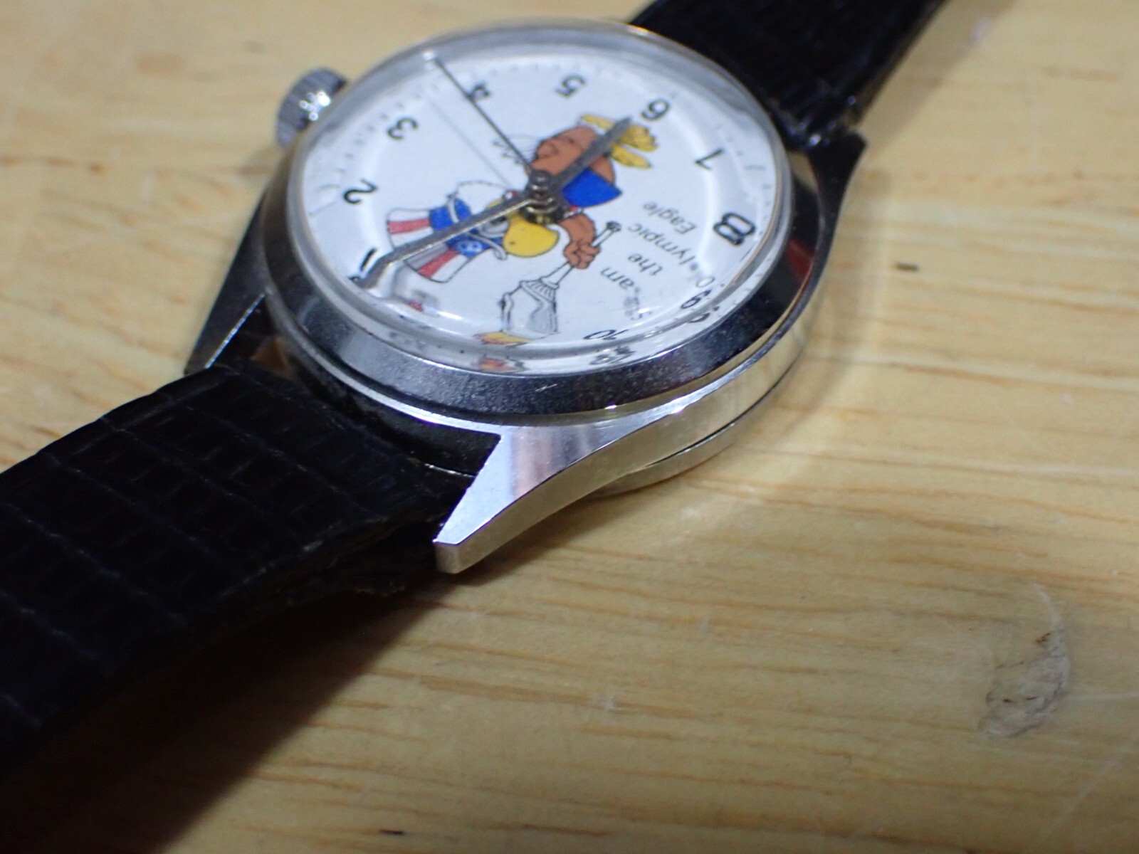 Sam the Olympic Eagle Manual Wind Wristwatch runs