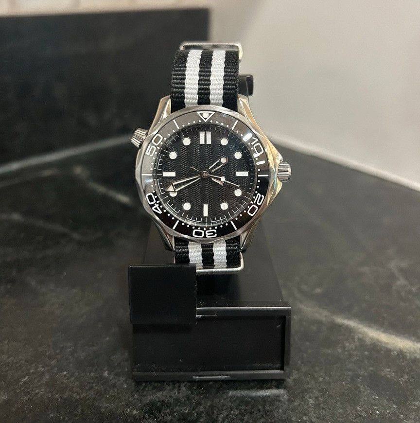 Diver Watch Build Black Dial Silver Case Luminous NATO Nylon Strap Black/White