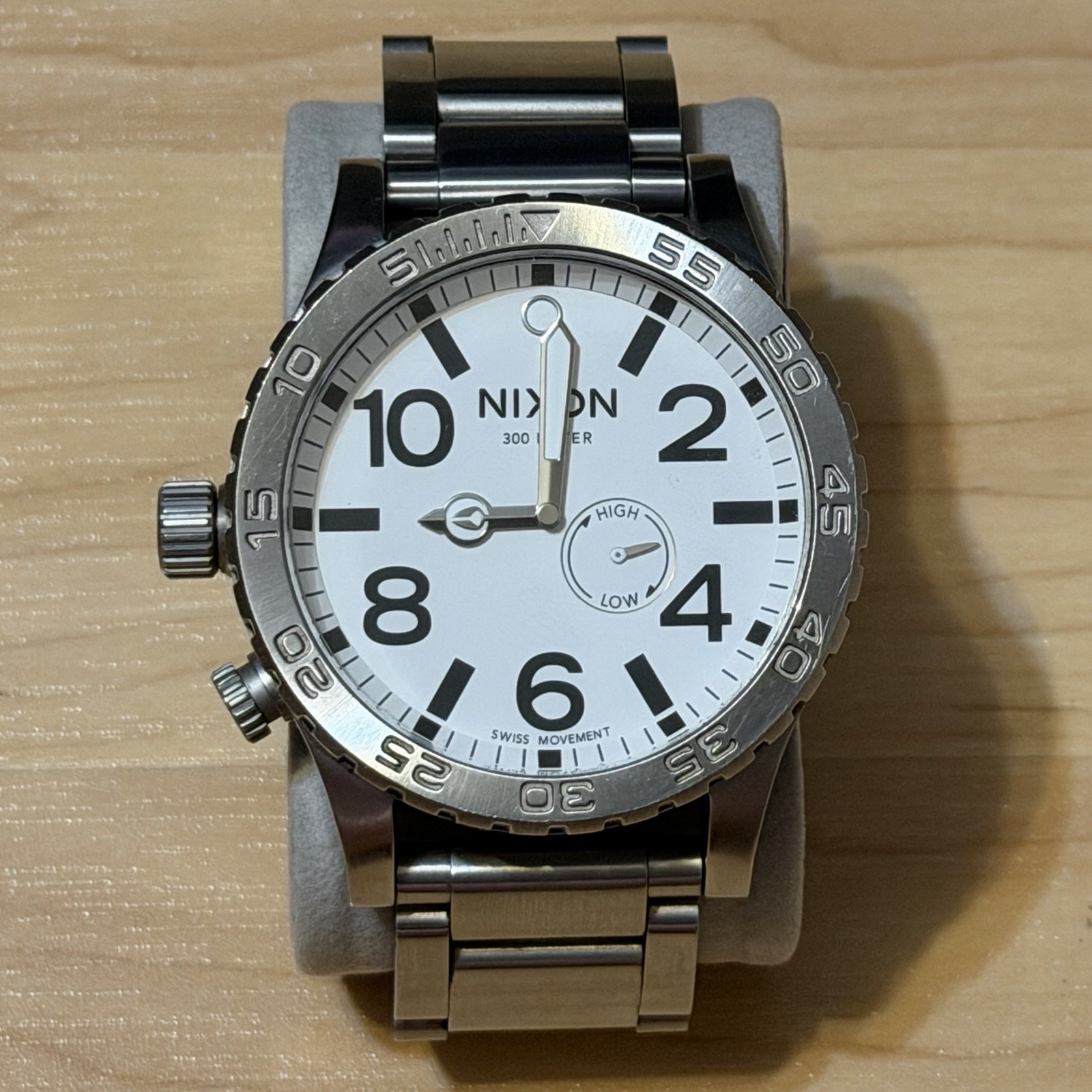 Nixon The 51-30 “Simplify” White Silver Men’s Analog Tide Watch PARTS OR REPAIR
