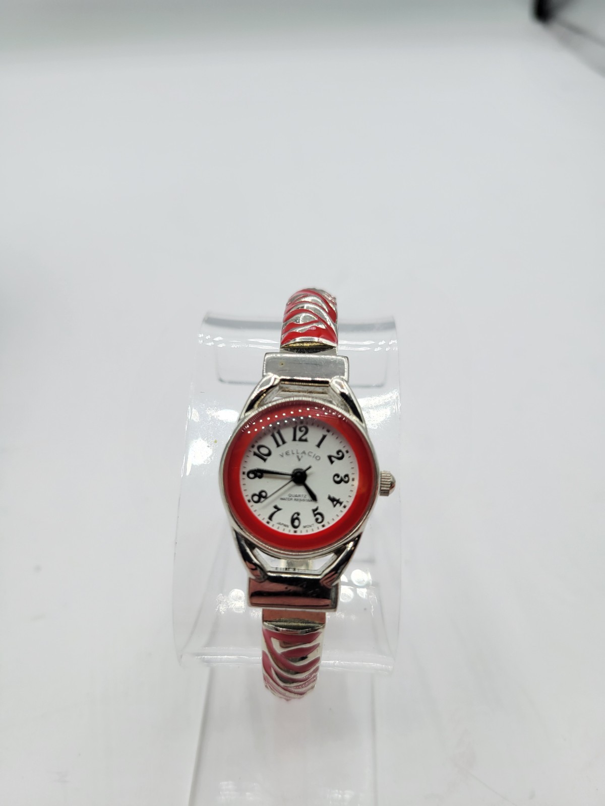 Beautiful VELLACCIO red highlighted silver tone lady’s cuff watch/wristwatch