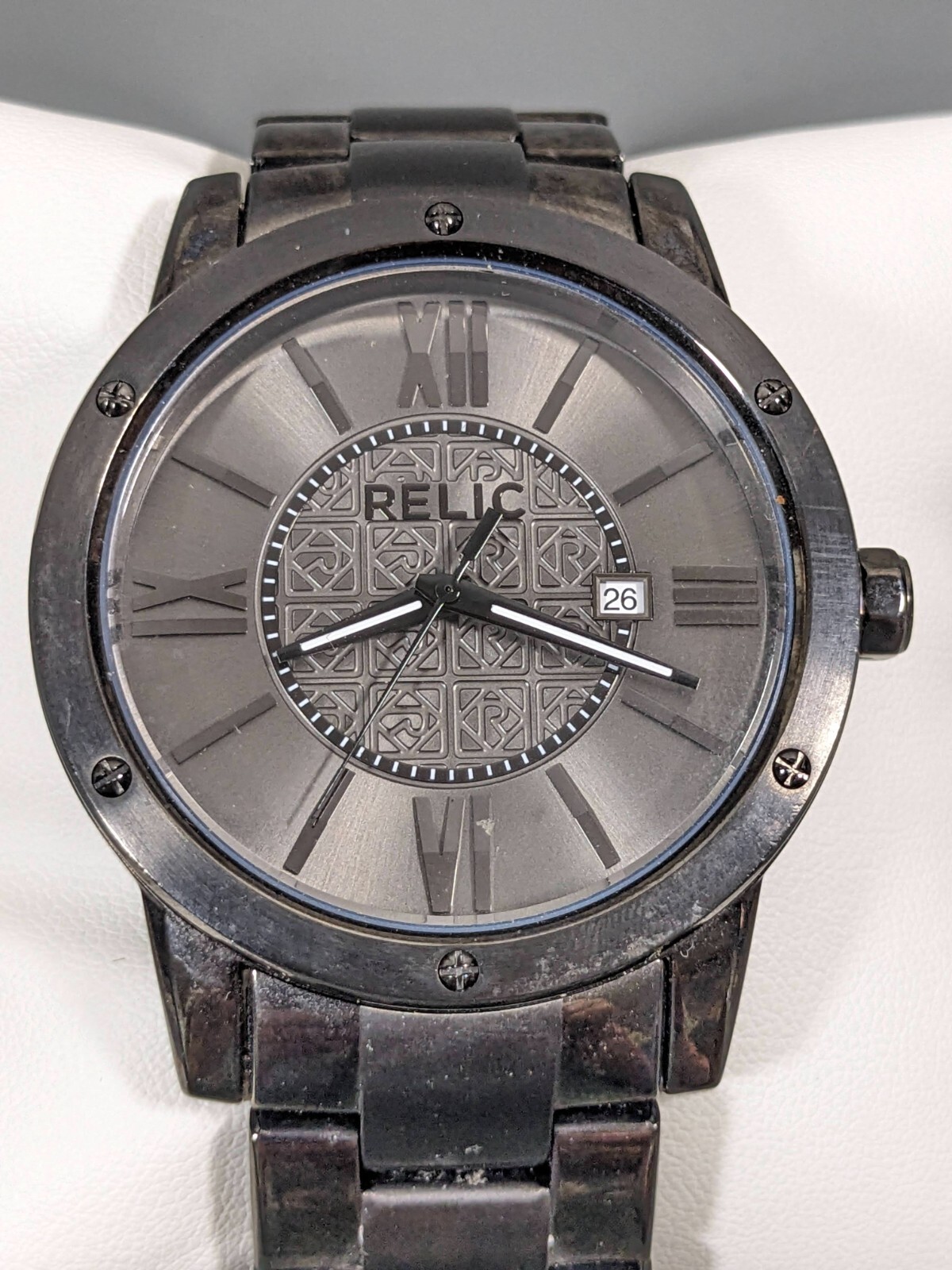 Relic Womans Gray Metallic Dial Round Case Stainless Band Watch 6.75 in Date