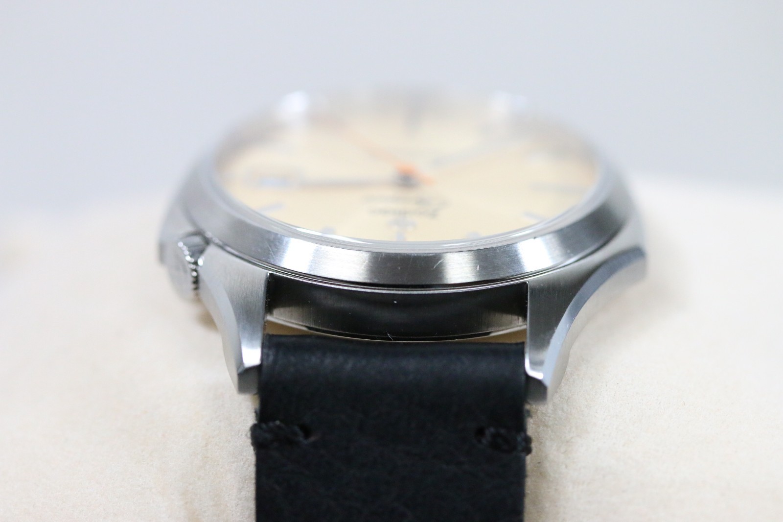 Zodiac Olympos Automatic Men’s Watch Champagne Dial Leather Band ZO9702