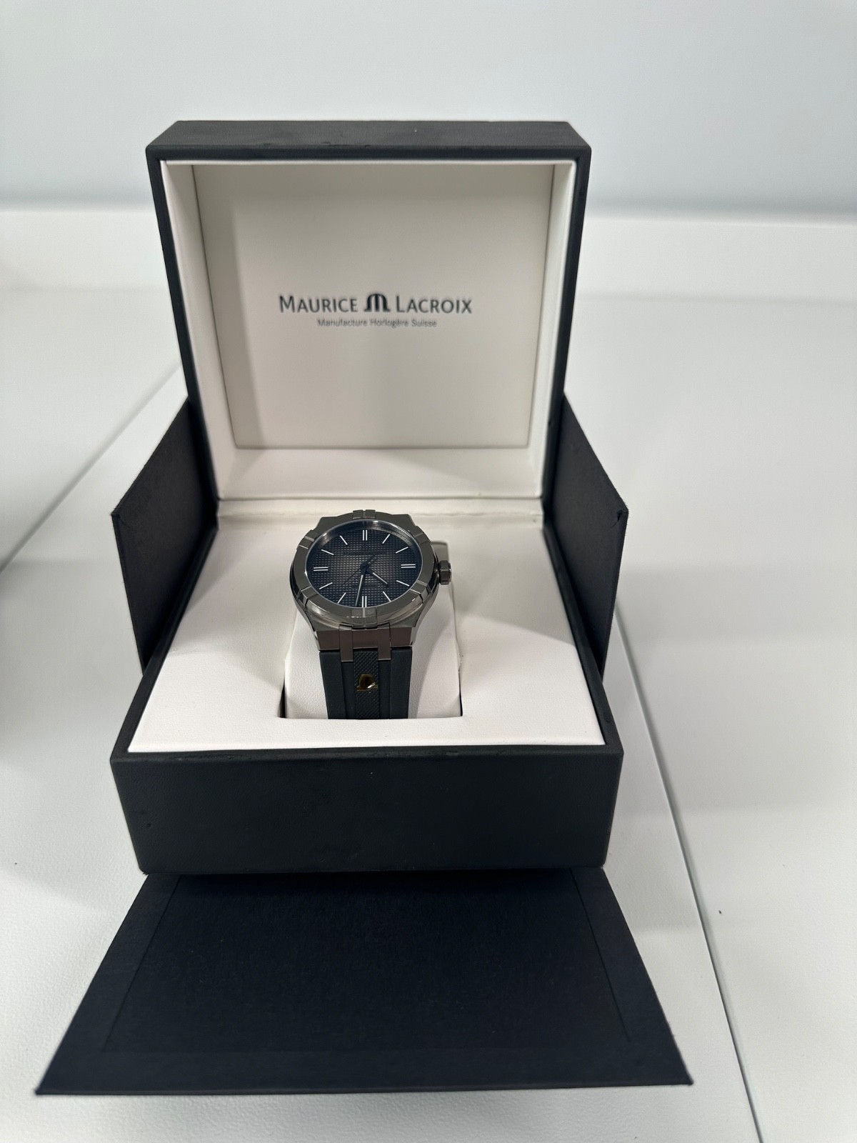 Maurice Lacroix AIKON Automatic Limited Edition- Excellent Condition – Worn Once