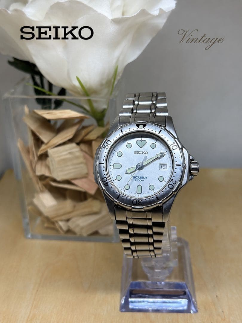 Seiko Scuba 200m Quartz Mens Diver Stainless Steel White Dial Watch
