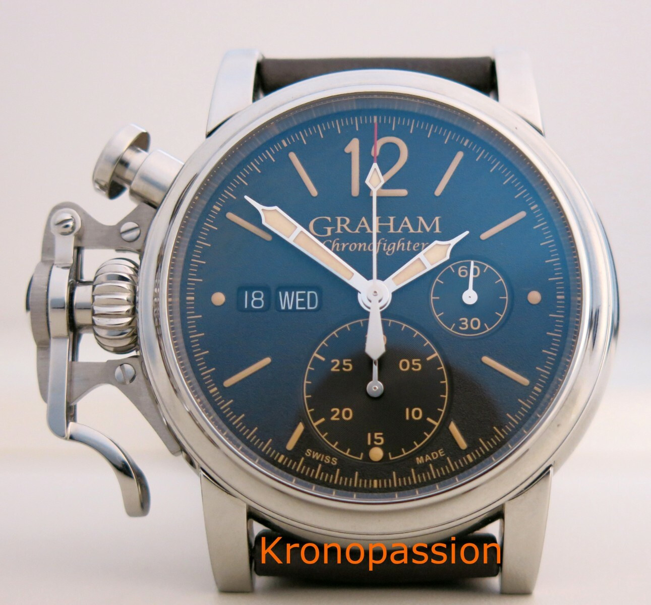 Graham Chronofighter 1965 Vintage 44mm 2CVAS.B01A.L126S