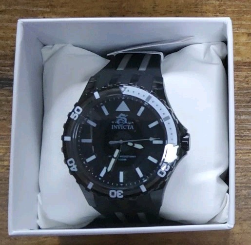 Invicta Subaqua Men’s Watch 44mm Black Dial Silicone Strap (69447) NIB