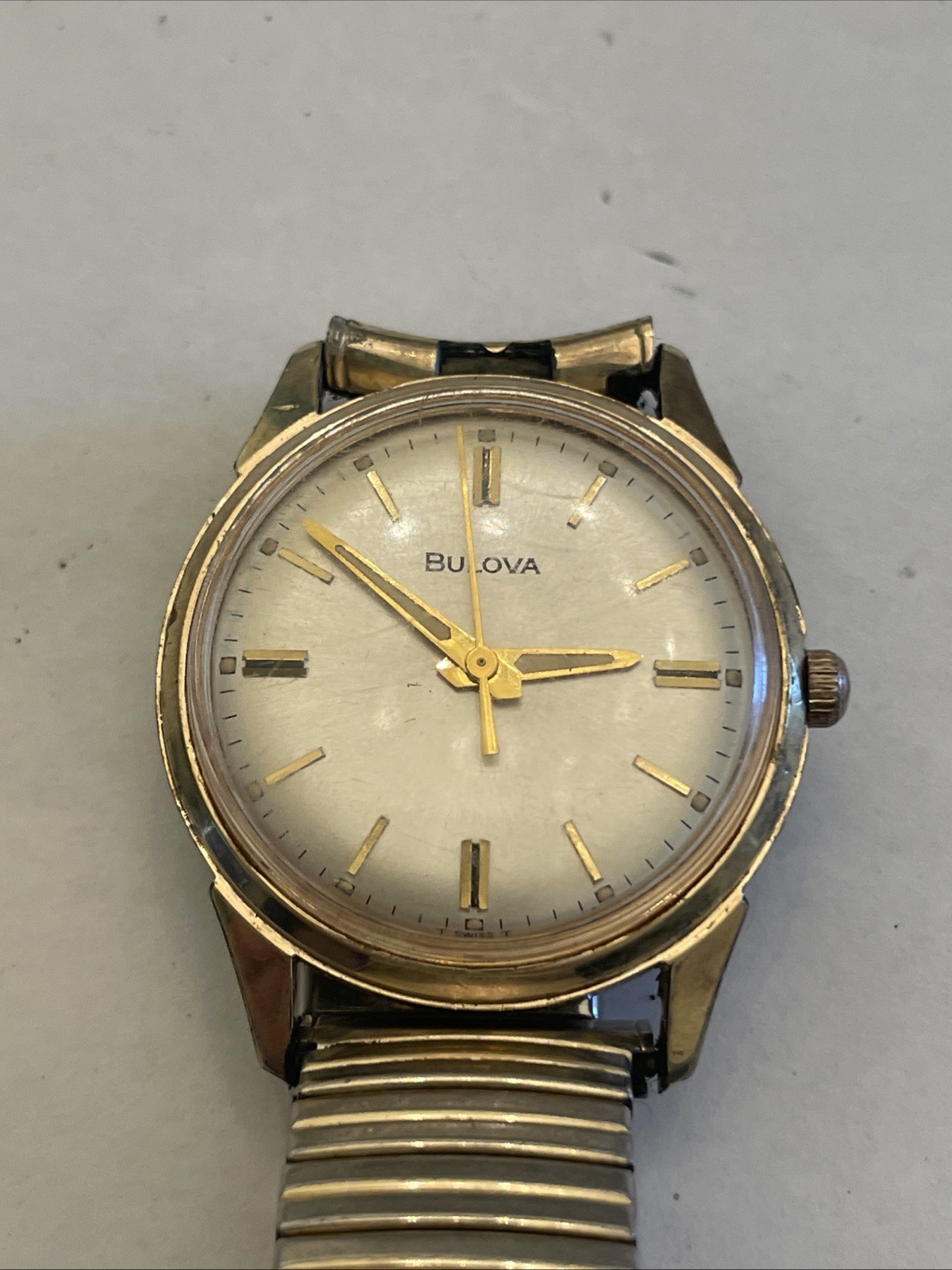 Bulova M8 10k Gold .0015 Electroplate Mens Watch Vintage 31mm