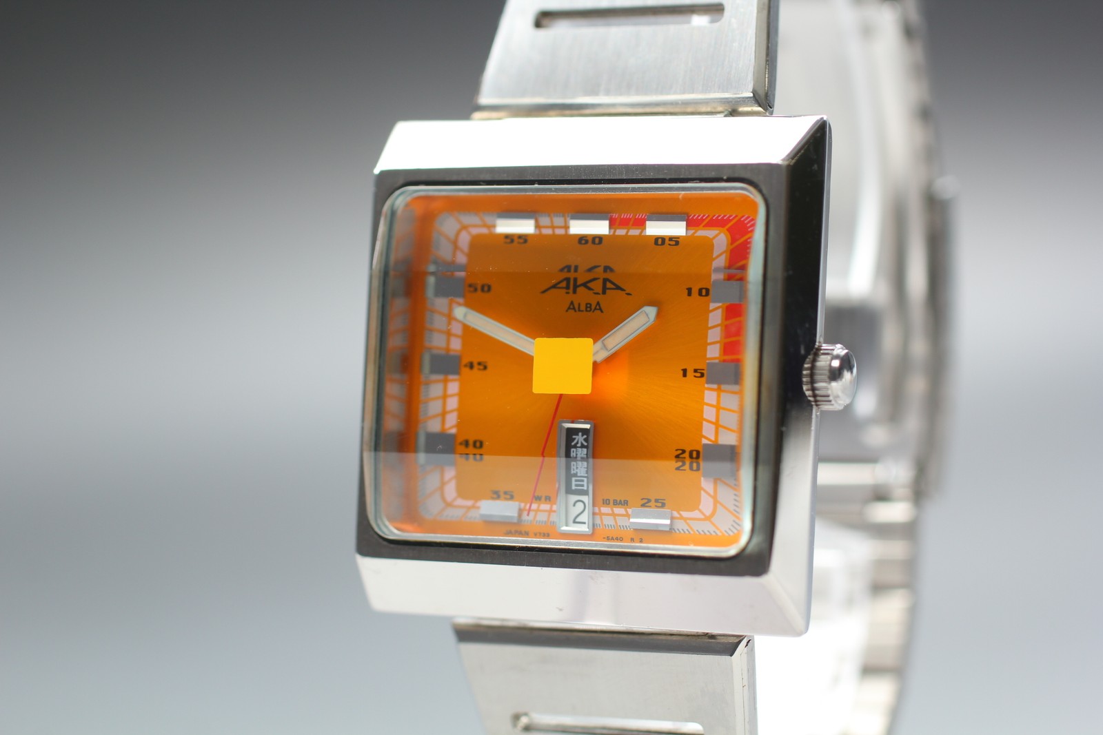 *Near MINT* Seiko Alba AKA V733-5A40 Day Date Orange Qz Men’s Watch From JAPAN