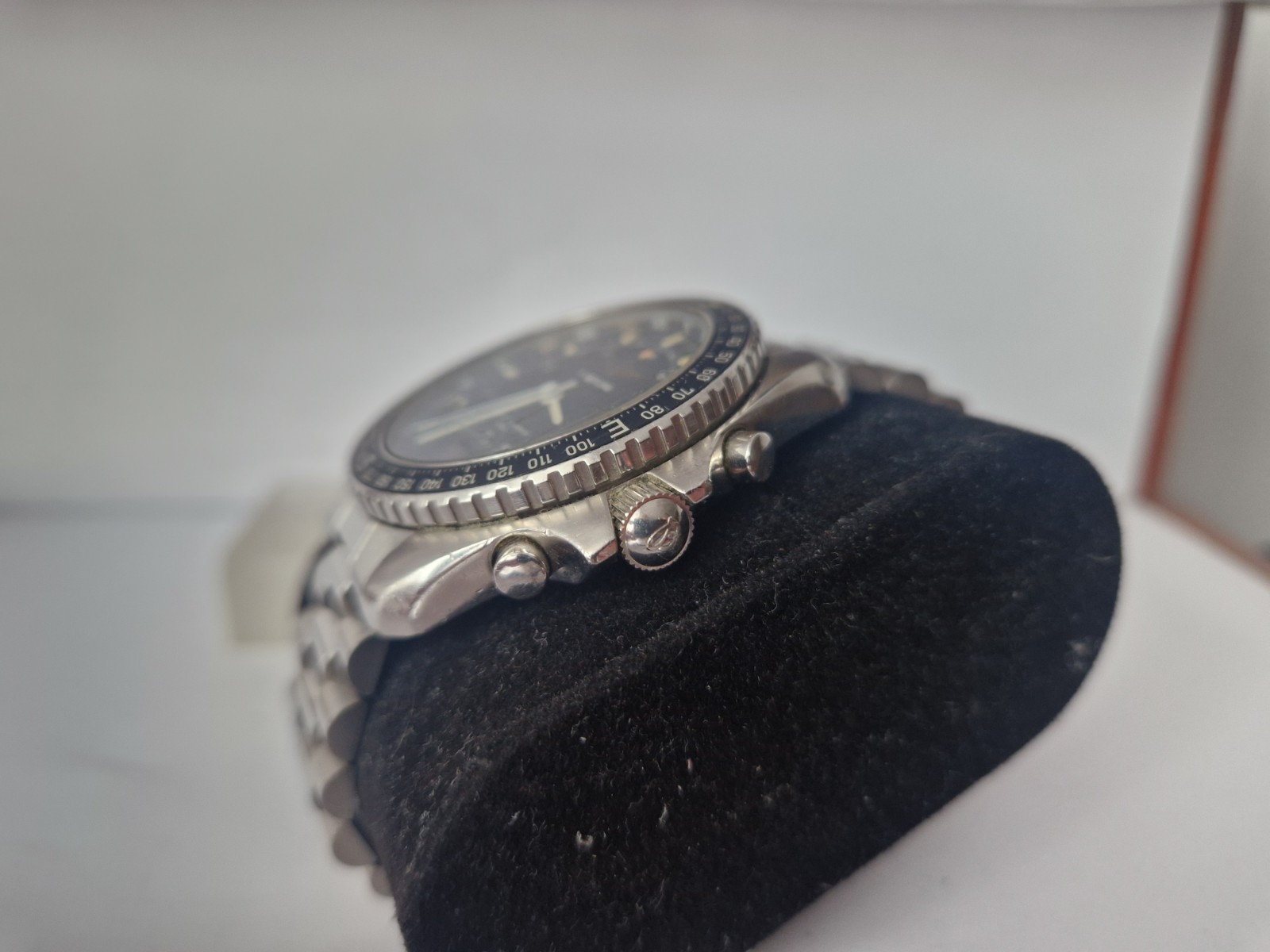 Breitling Navitimer-3100 Pluton -Quartz-Black Dial-Unidirectional Rotating Bezel