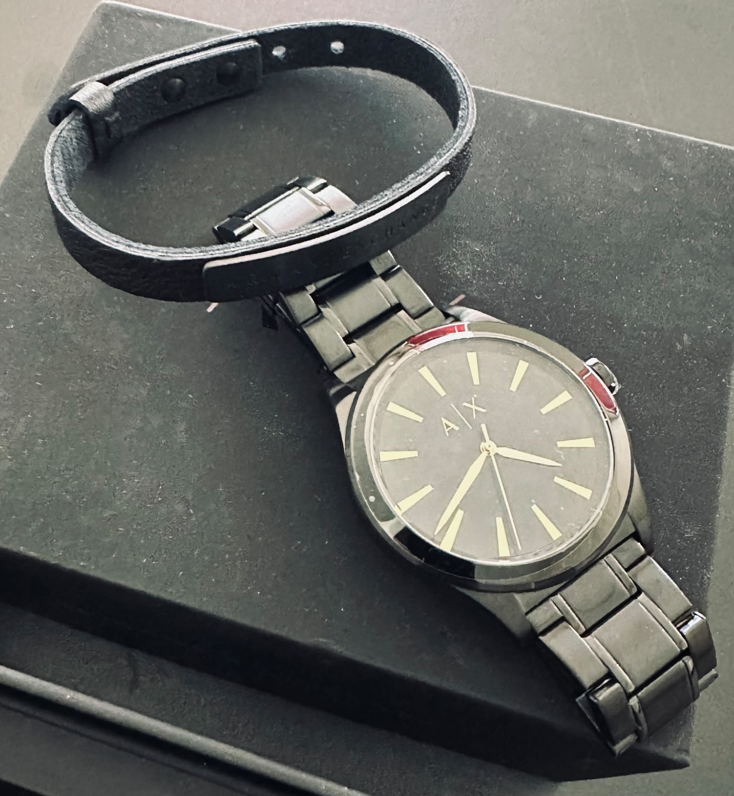 Armani Exchange Watch + Analog Bracelet AX7102 Black Stainless Steel Gift Set