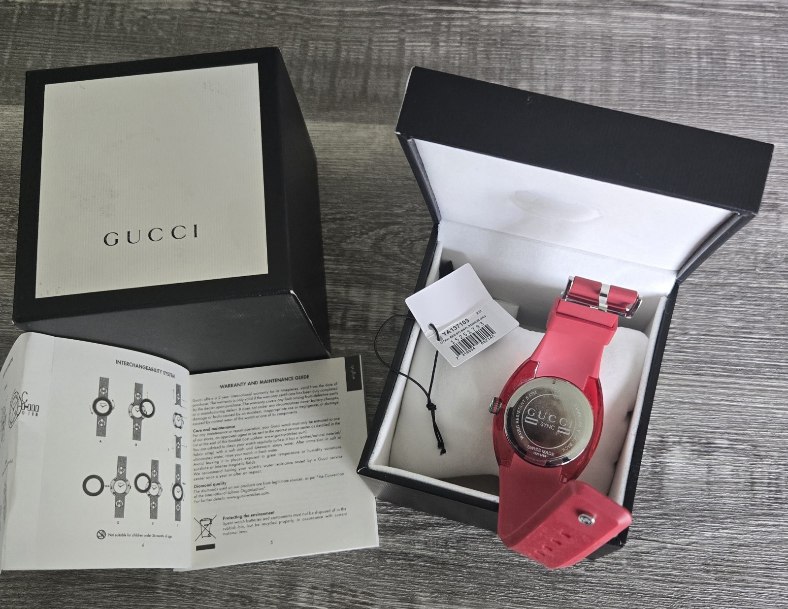 Authentic Gucci Red Dial Quartz Watch 46mm Rubber Strap – Box & Manual
