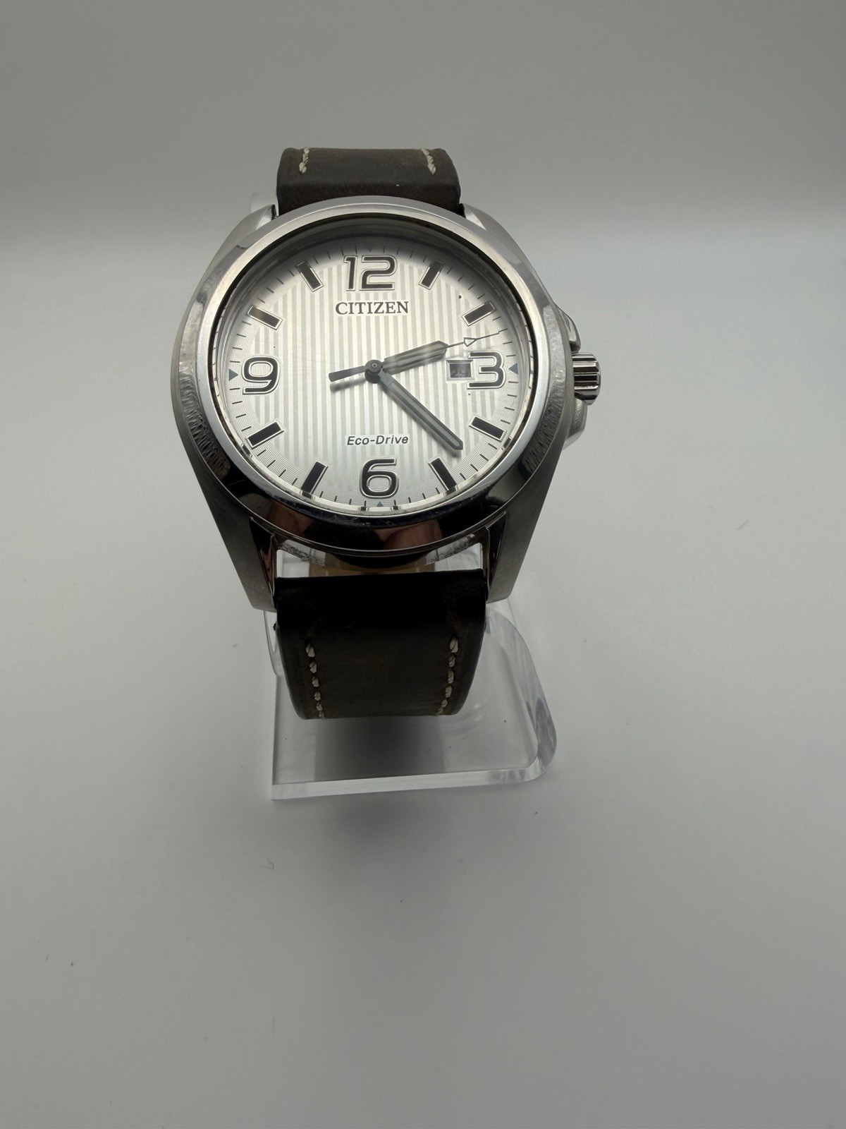 Citizen Eco-Drive Men’s Silver Dial Leather Strap Date Watch Box Excellent