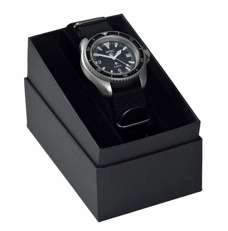 MWC 1999-2001 Pattern Quartz Steel Date Gray Black Sapphire Men’s Watch