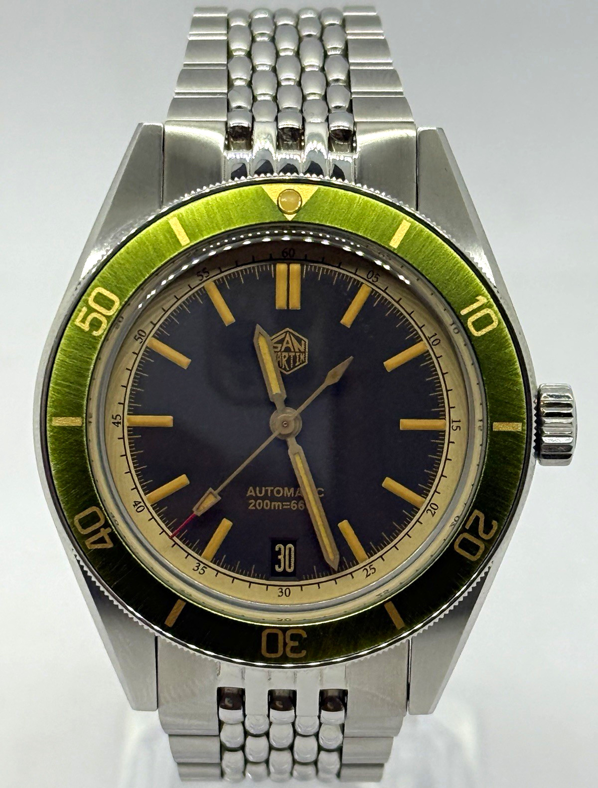 San Martin Automatic Diver 200m Black Dial Green Bezel SS Bracelet Date Box