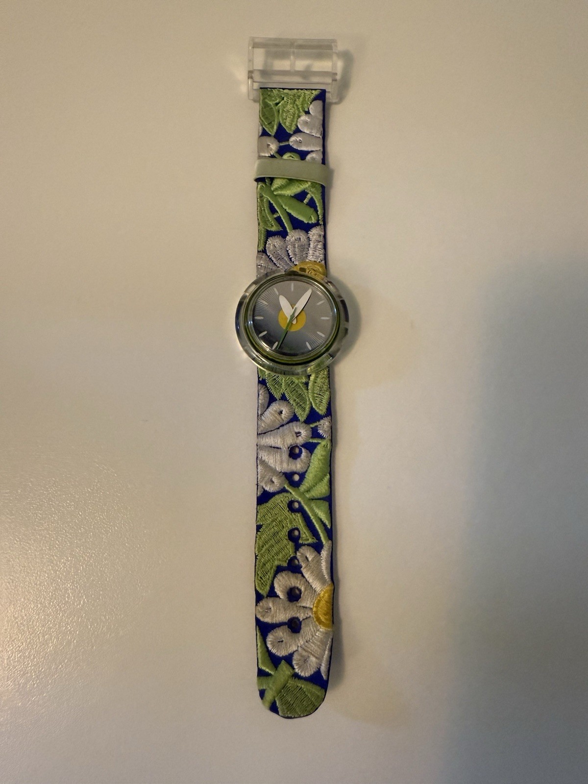1994 SWATCH POP PMG101 DAISY