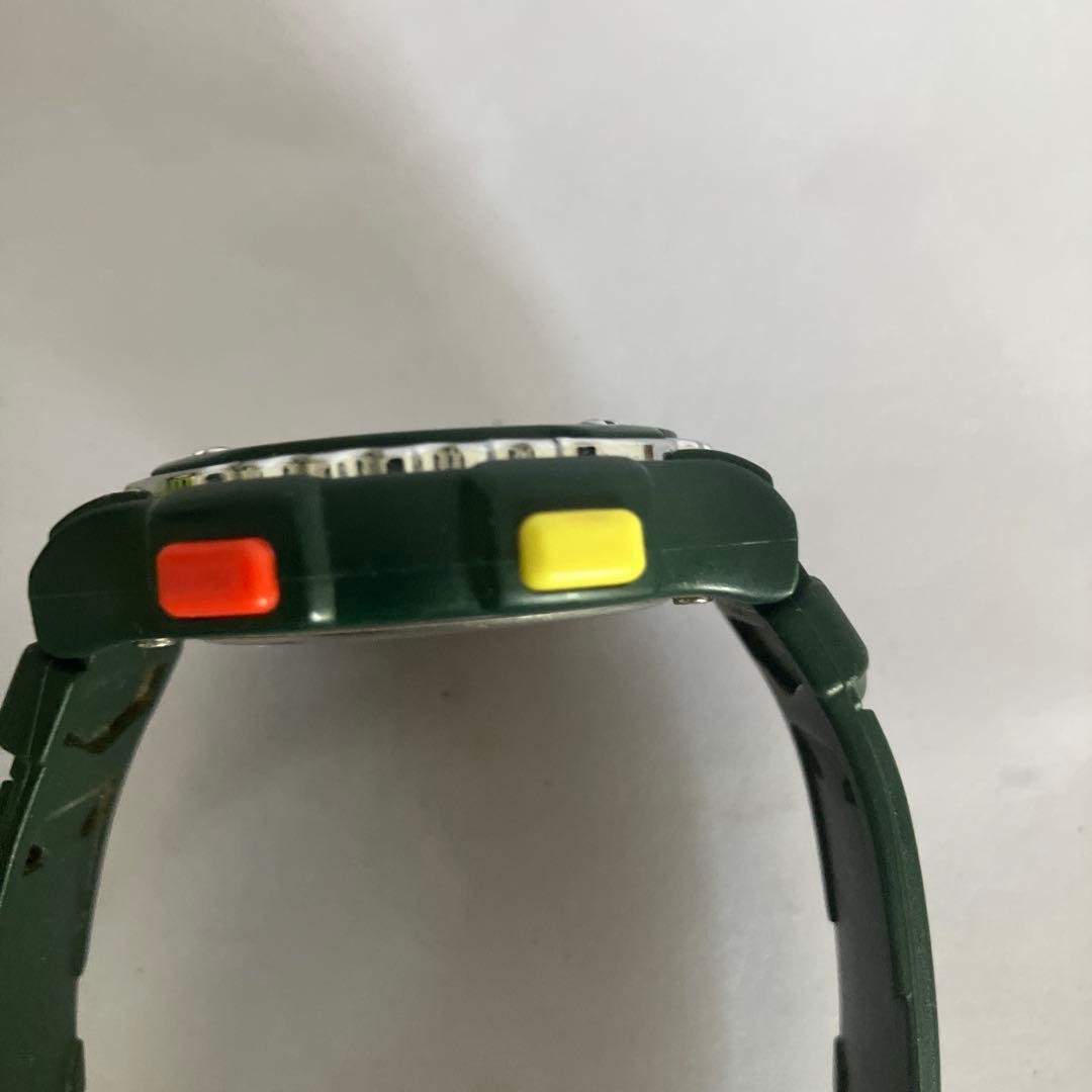 Non-functional CITIZEN Q&Q DN80 digital wristwatch