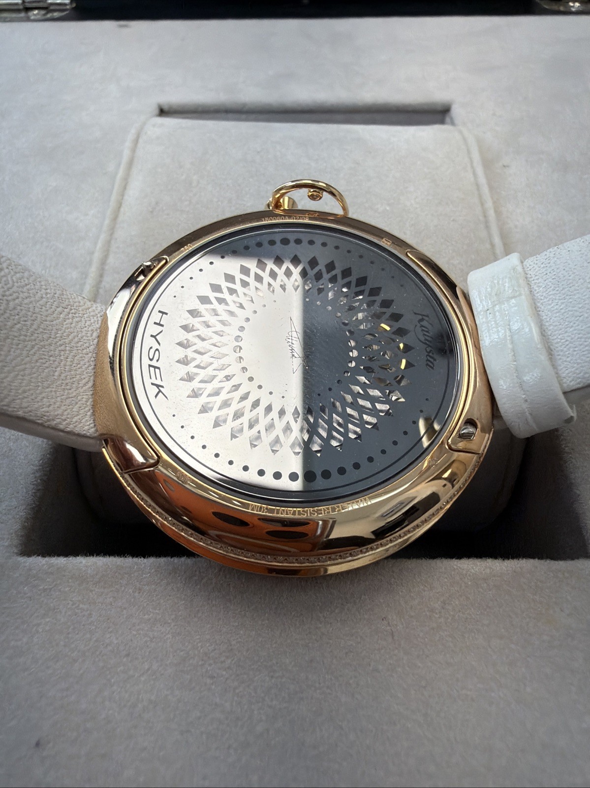 Hysek Kalysta Exotic Tale Jumping Hour KA3926R95 18k Rose Gold Mop Full Diamond