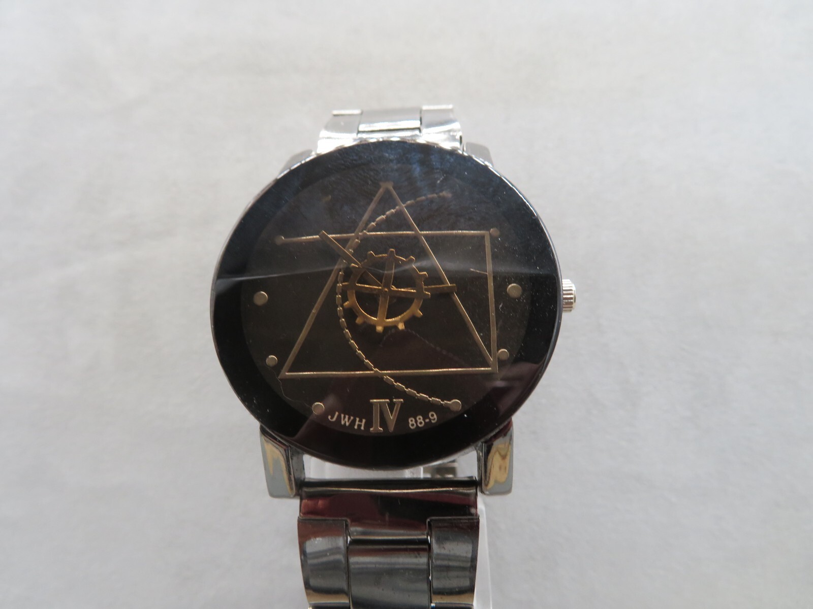 Men’s JWH 88-9 IV Black & Gold Dial Geometric Design Watch New Battery