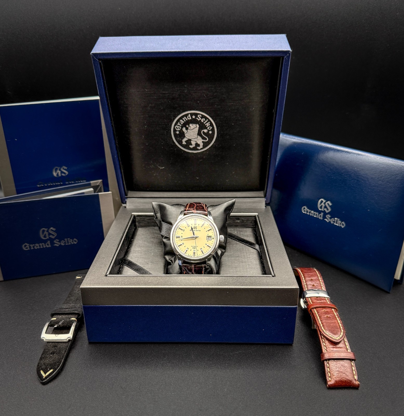 Grand Seiko SBGM221 GMT Automatic Ivory Dial Full Set 2021 Excellent 39.5mm