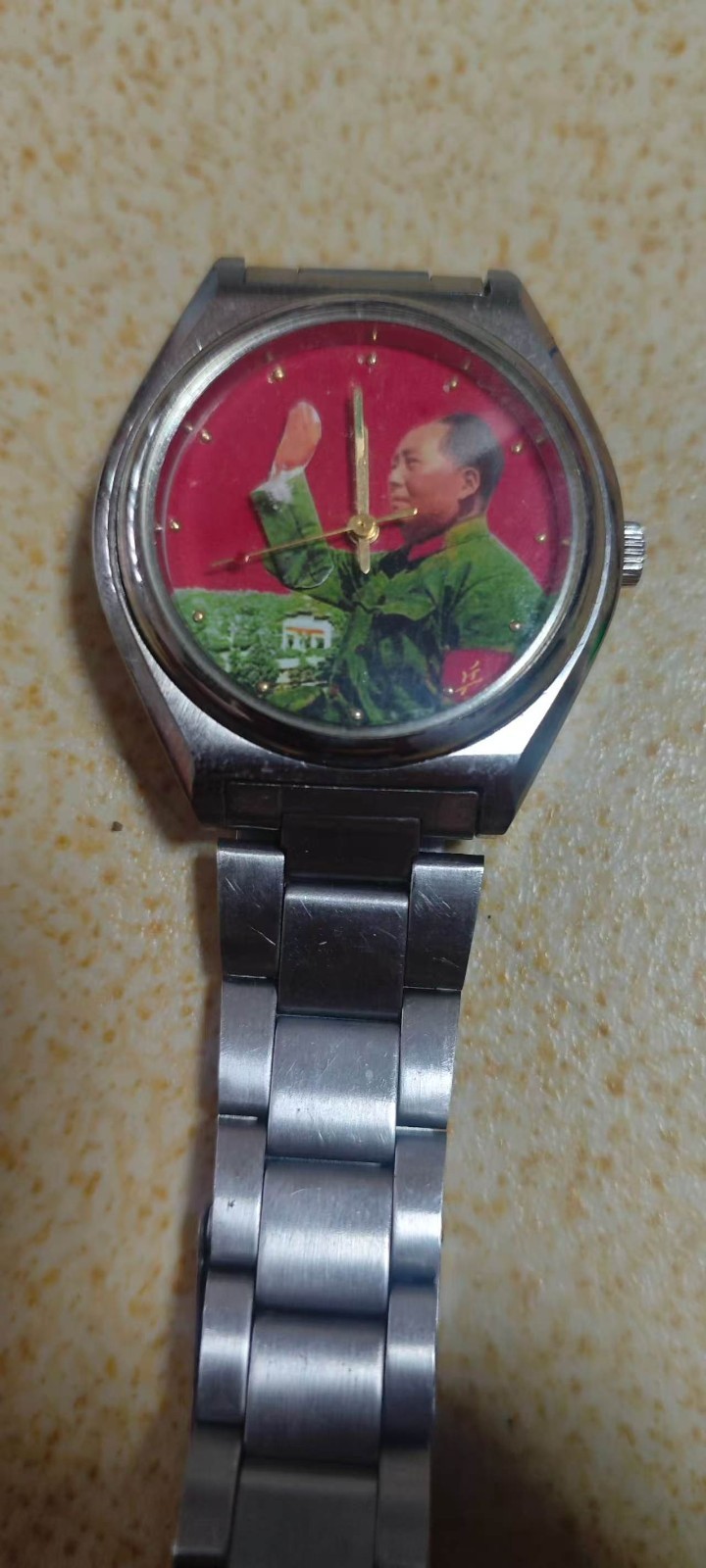 Cchina Classic Red Dial Automatic Mechanical Watch for Men