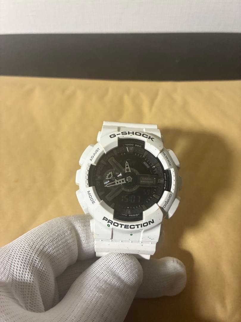 CASIO G-SHOCK White Digital Watch (Main Unit) 【USED】