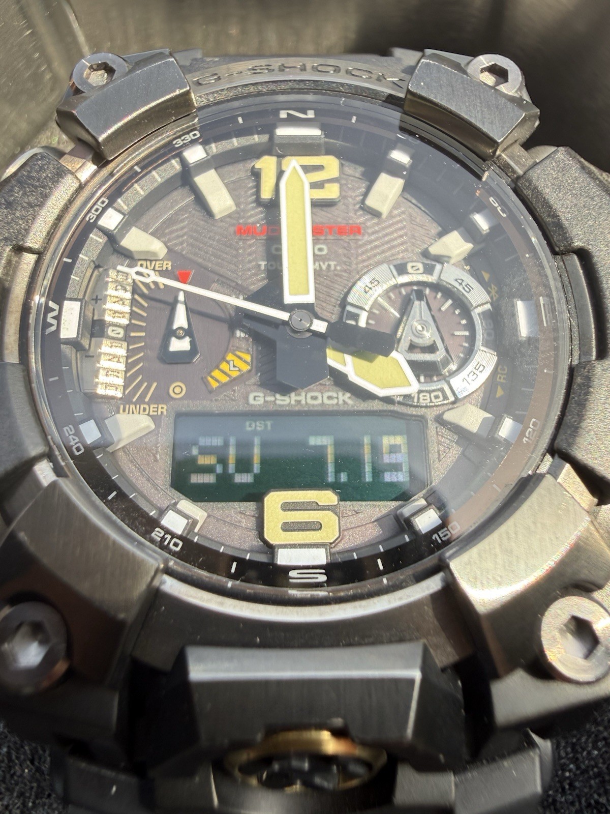 Casio G-SHOCK Mudmaster Analog/Digital Altimeter Compass GWG-B1000-1ACR