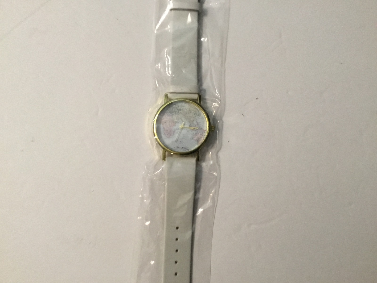 Fashion Quartz Watch with Map of Africa, Asia and Australia on Dial, new Watch W