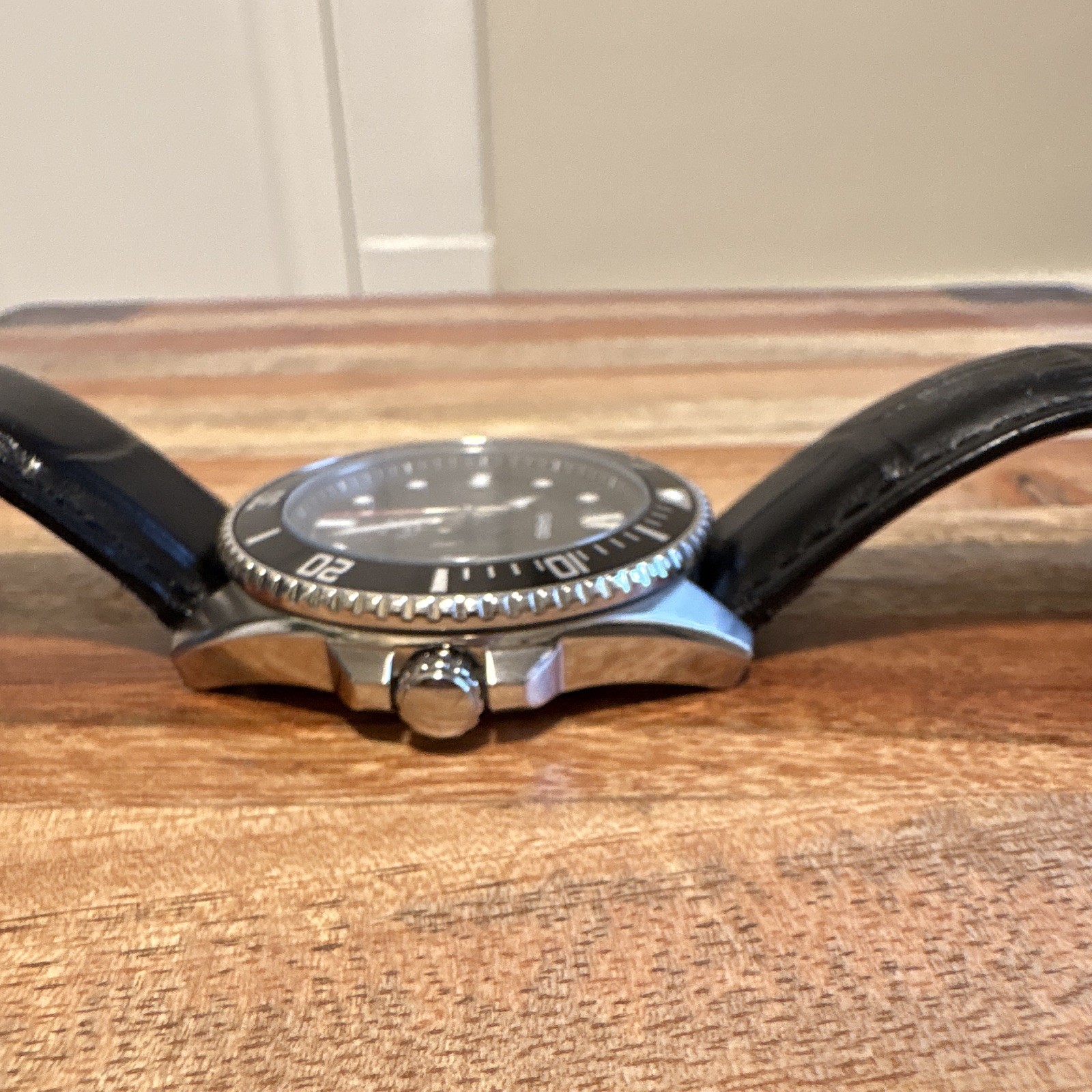 Casio Duro Men’s Diver Watch Quartz Date Black Dial 200m WR 44mm Leather