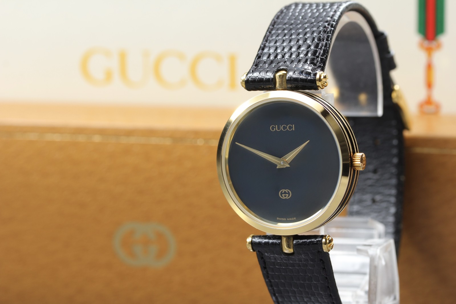 Full Set [Near MINT] GUCCI 2000M 30mm Gold Black Quartz Men’s Watch From Japan