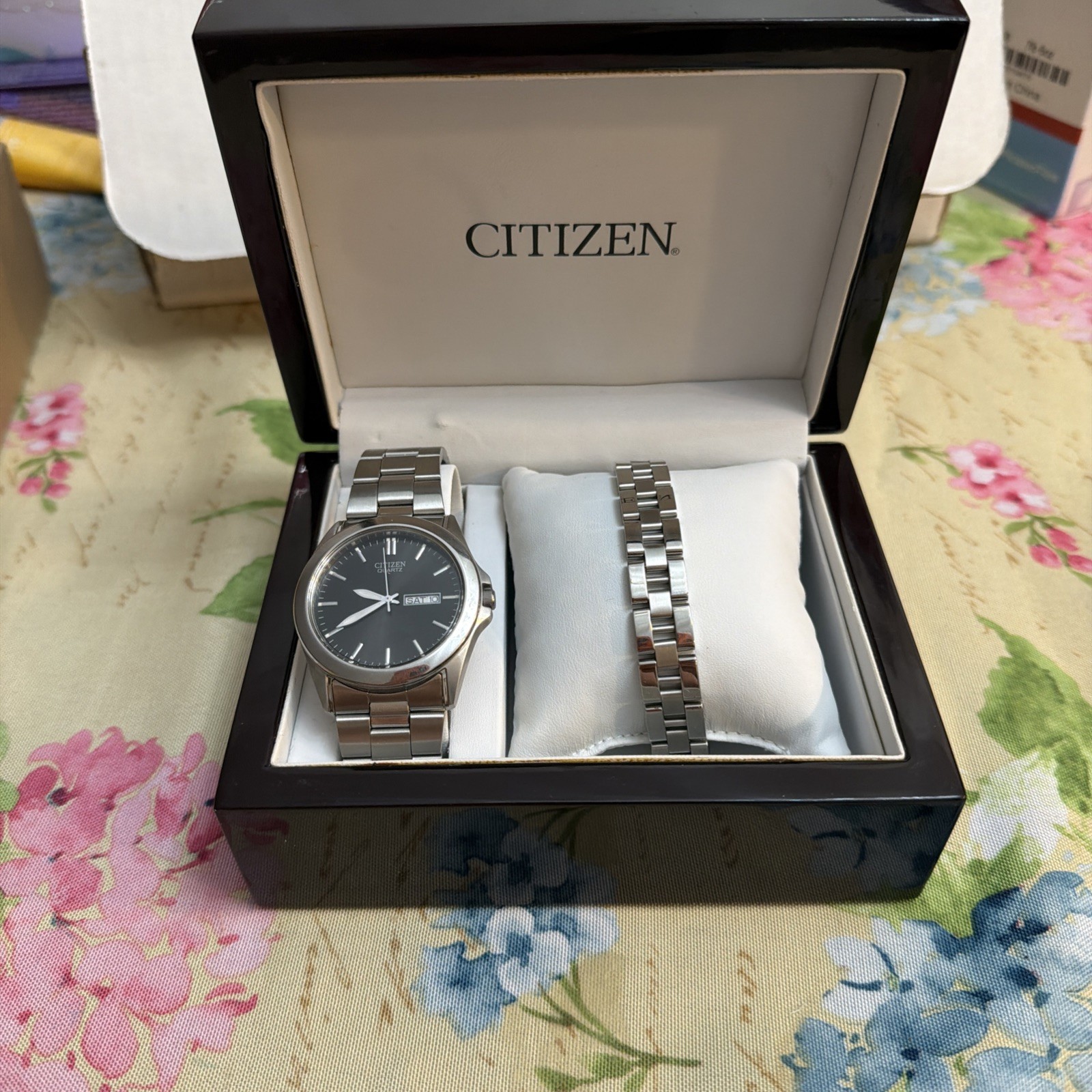 New never worn citizen 1102-s121990 gn-4-s Black Dial 5 Bar 39mm