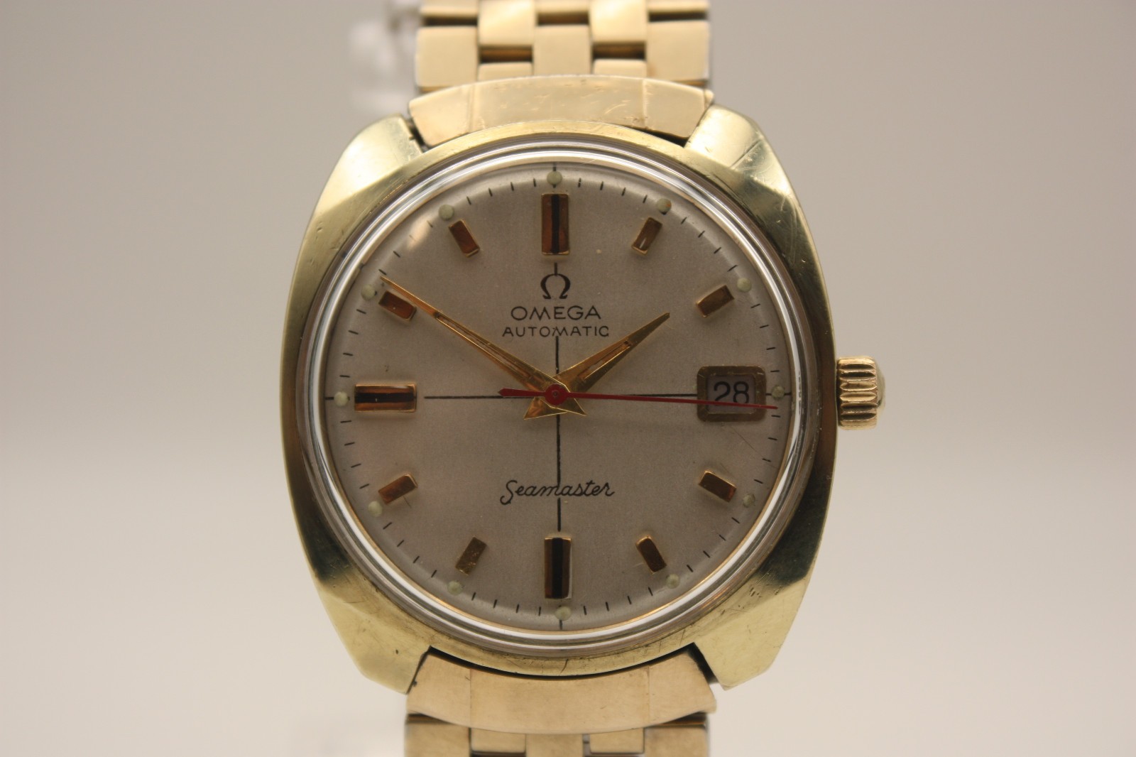 Omega Seamaster Cosmic 166.022 Vintage Auto Silver Crosshair Dial 34mm Watch