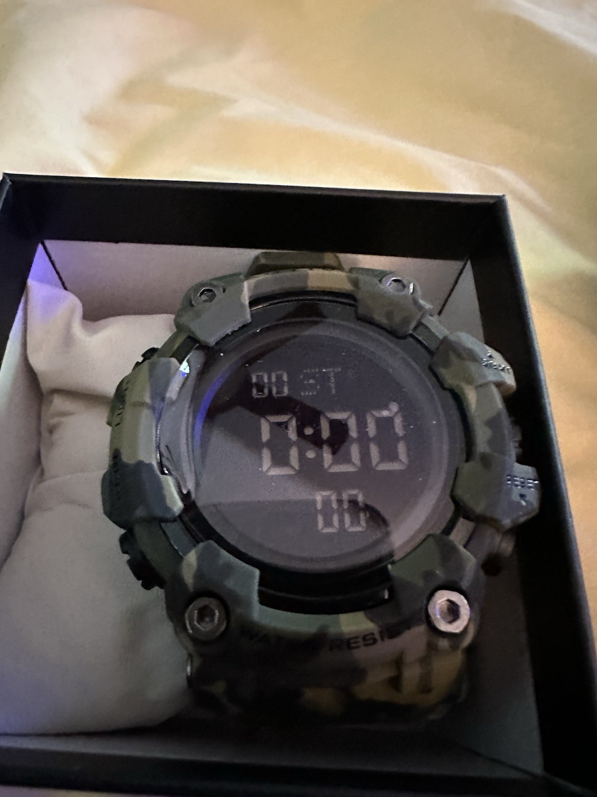 New Invicta Activa DigiWatch Camouflage BRAND NEW IN BOX ACW1968-001 Black Ops