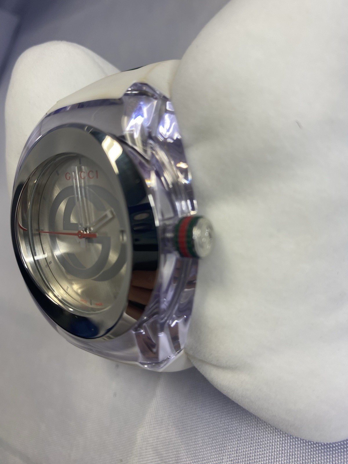 GUCCI 137.1 SYNC Quartz WatchTransparent Resin Men’s White red green Rubber