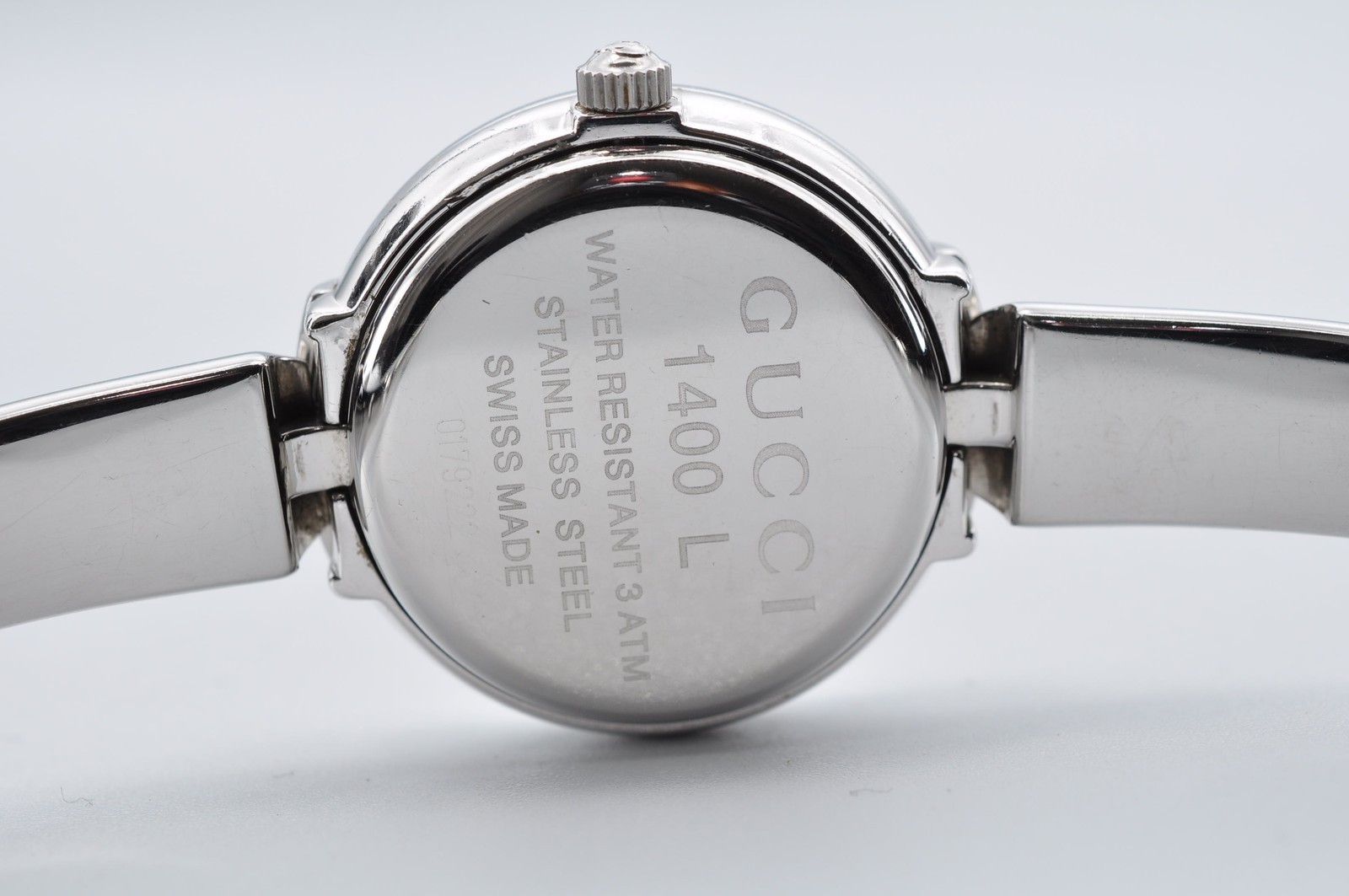 GUCCI 1400L Quartz Analog Silver Bangle Watch Women w-11130