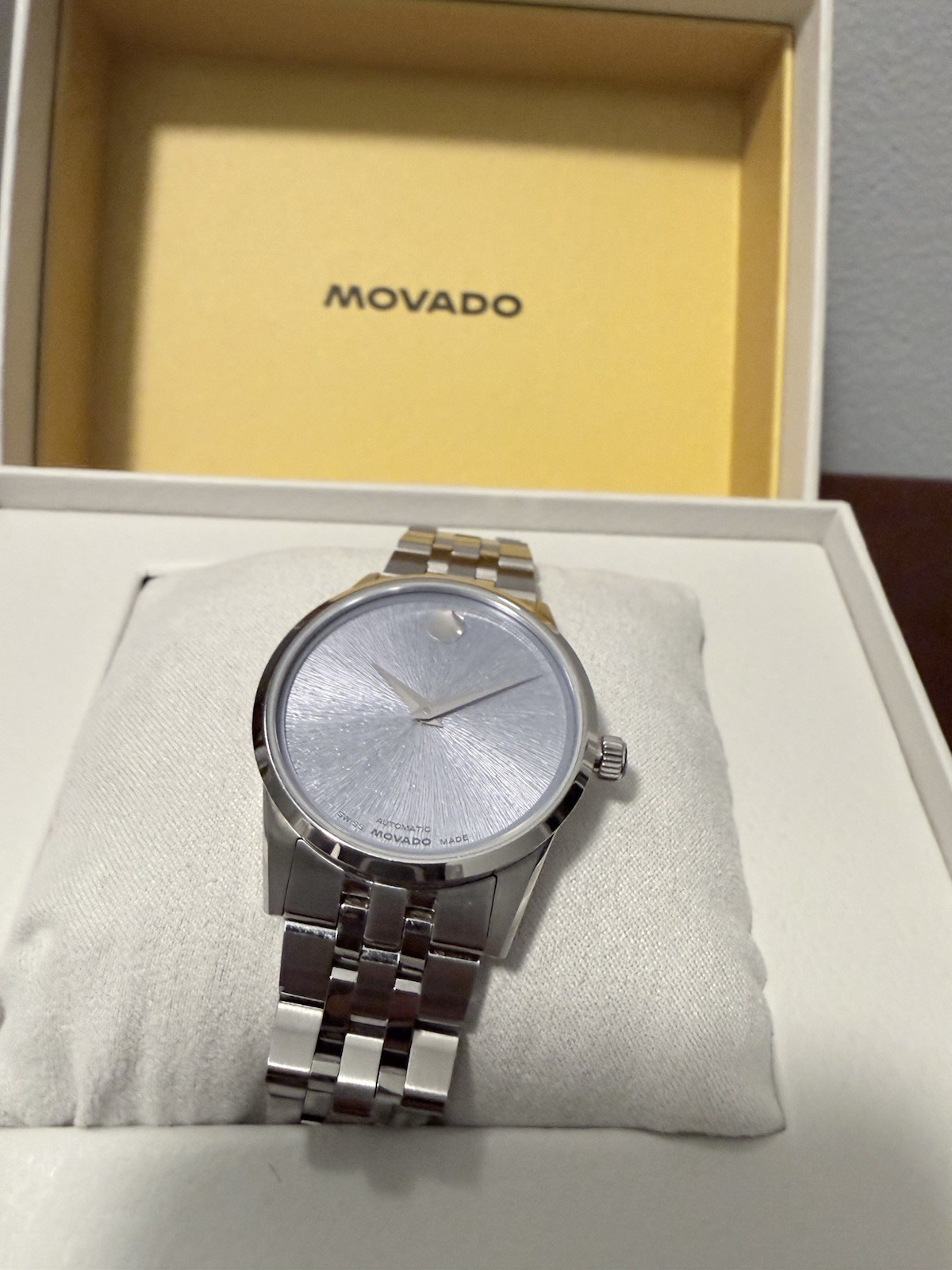 Movado Museum Automatic Swiss Made 40mm Silver Dial Steel Watch Box Papers