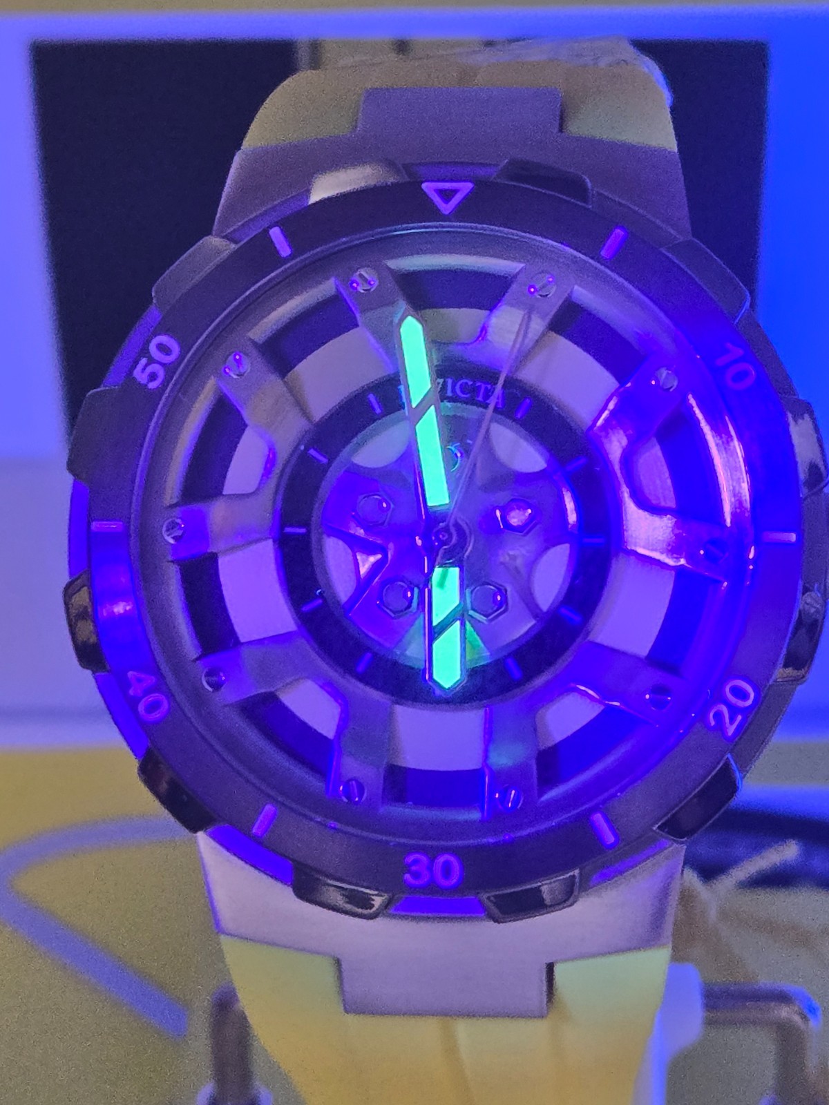 Invicta Special Edition Replica Racing Car w/ Invicta 44mm “Wheel” Watch Bundle!