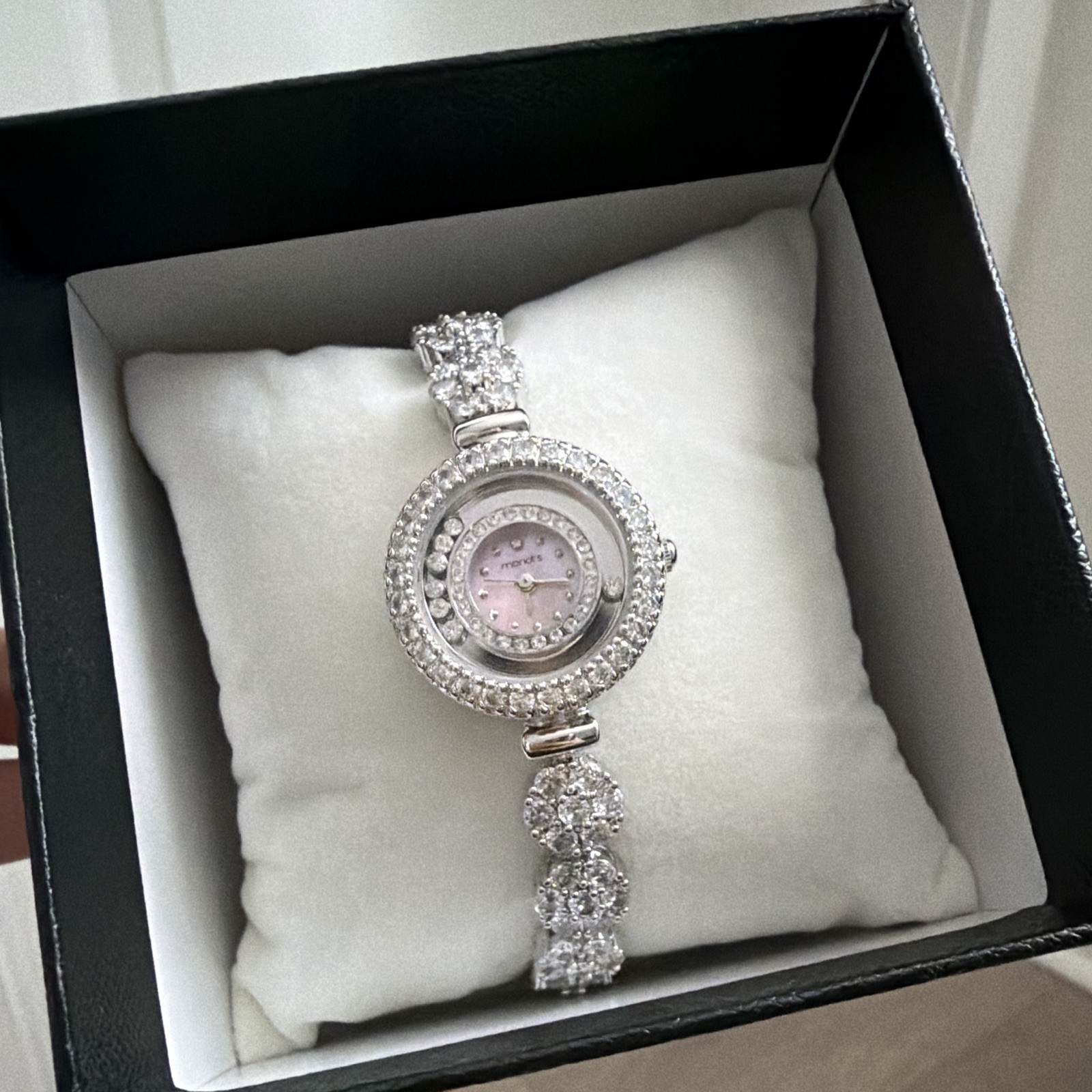 montres Women’s Quartz Analog Dress Watch Pink Dial Rhinestone Bracelet w/ Box