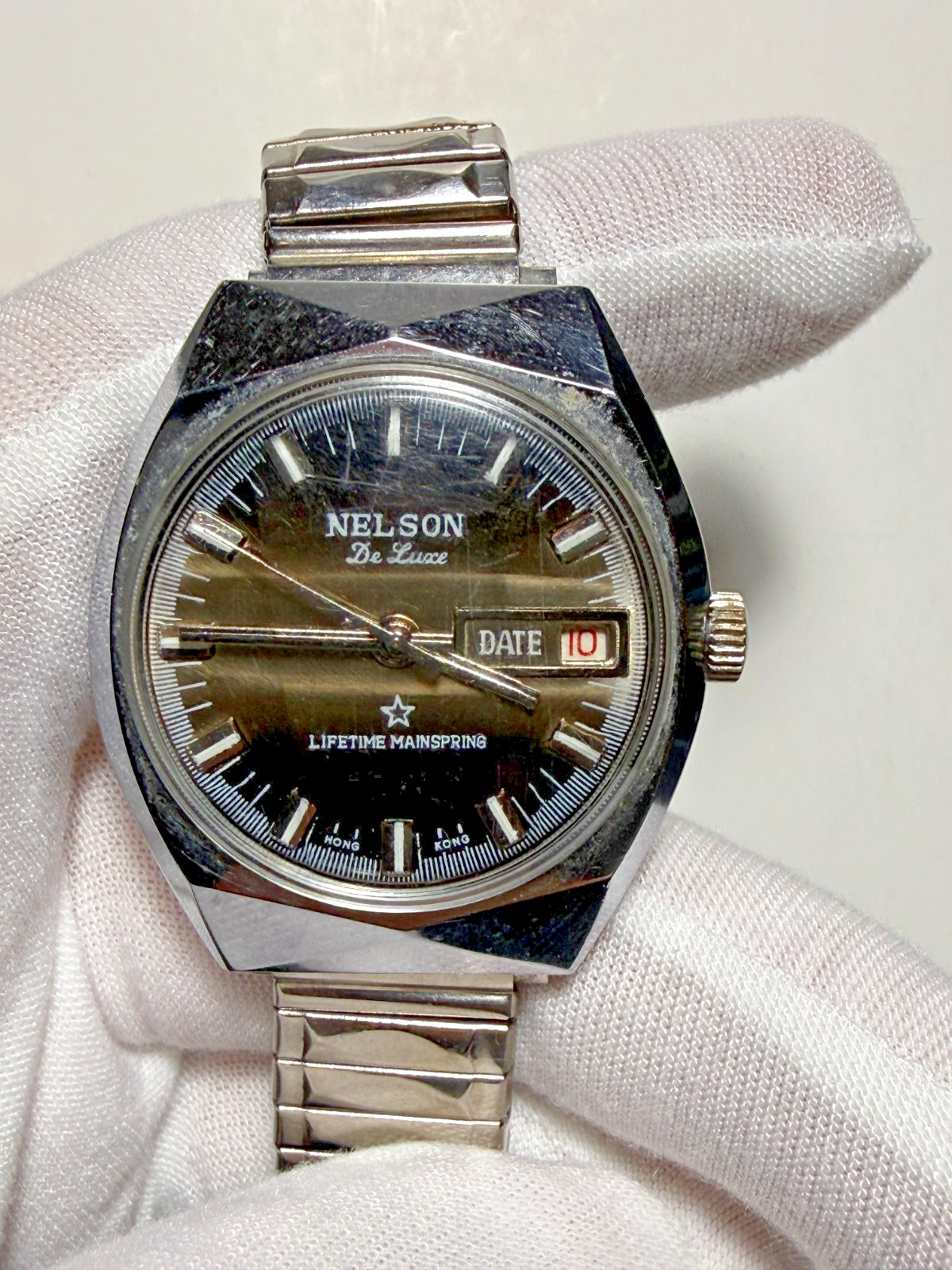 Vintage Nelson De Luxe Mechanical Watch 1970s Roulette Red Date Bronze Dial Runs